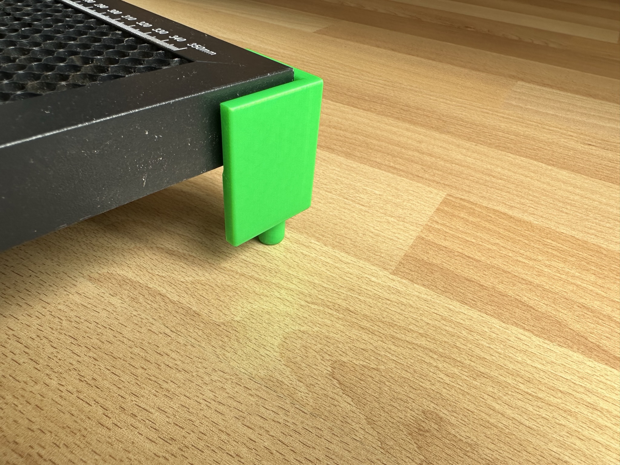 Miniatura 4 do modelo 3D Honeycomb Laser Bed Riser