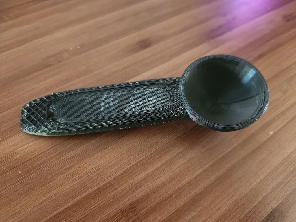 Miniatura 3 do modelo 3D Two Tablespoon measuring Cup