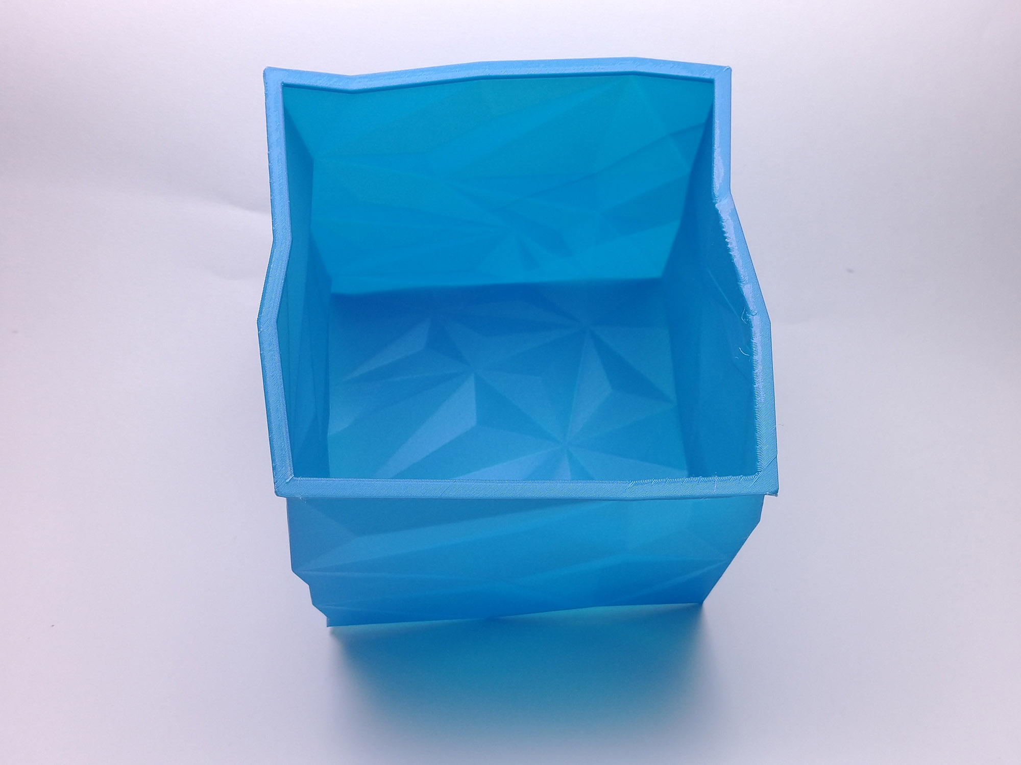 Miniatura 4 do modelo 3D Hi Poly Cube Lamp