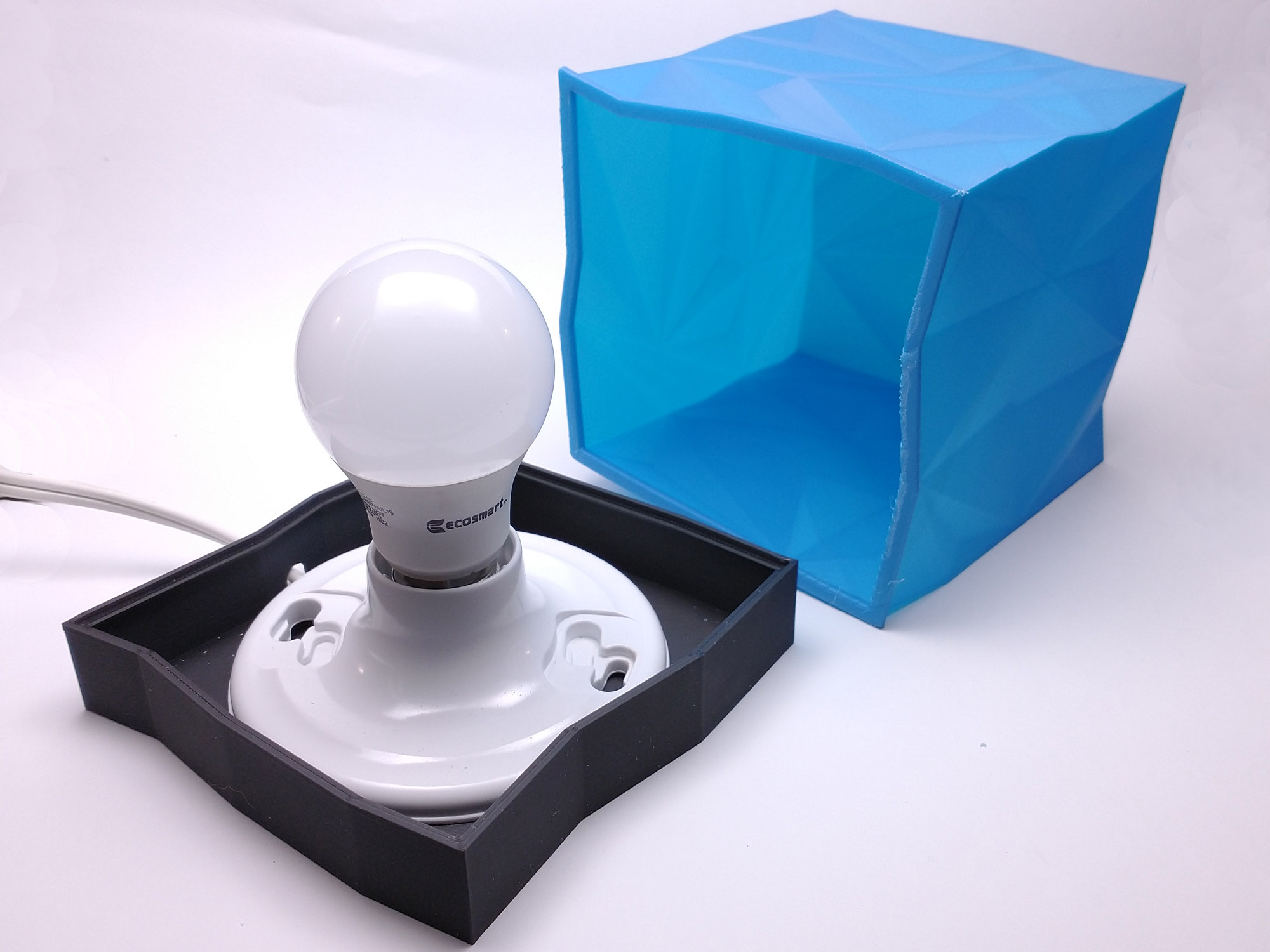 Miniatura 3 do modelo 3D Hi Poly Cube Lamp