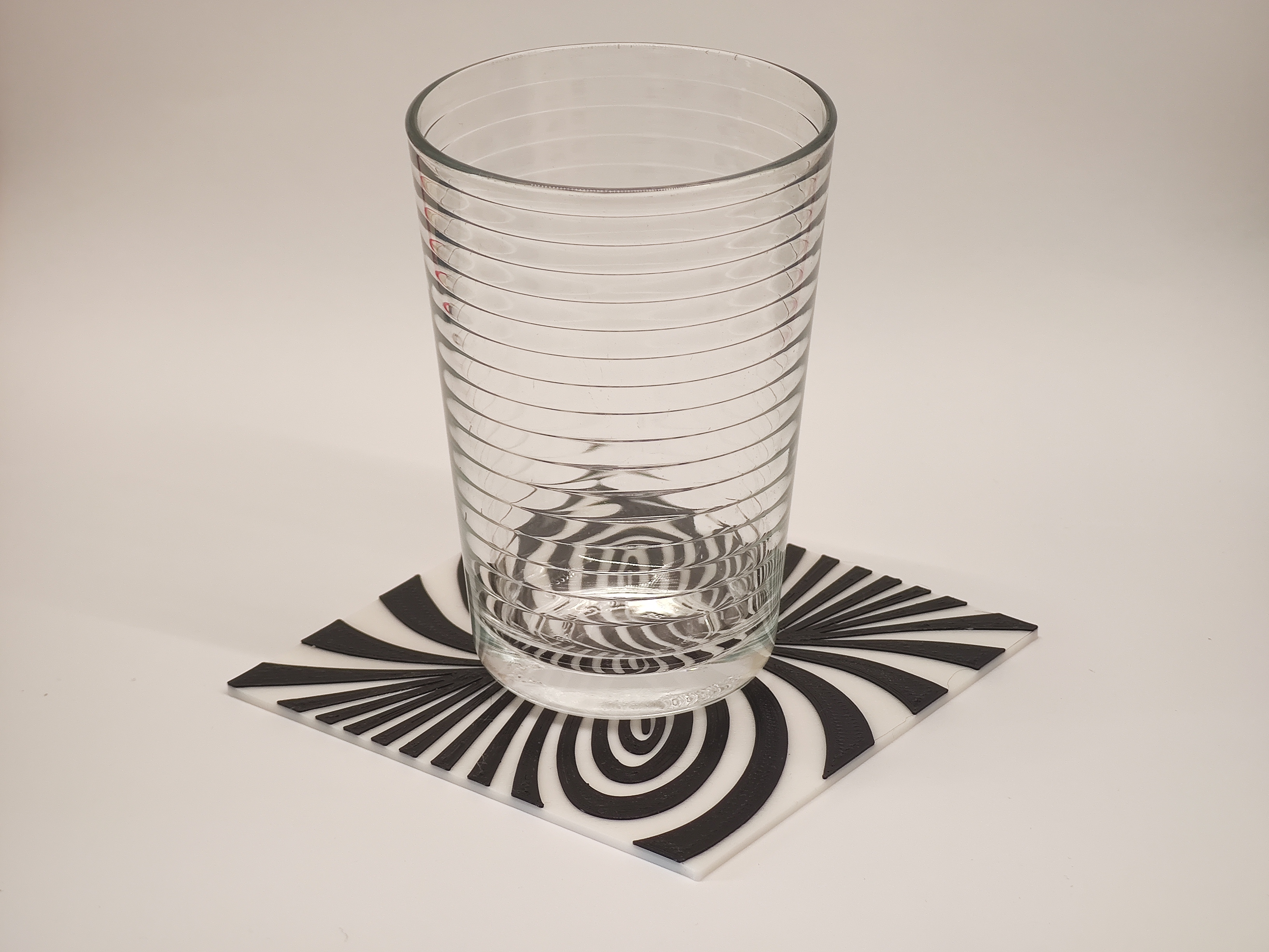 Miniatura 4 do modelo 3D Illusion coaster set