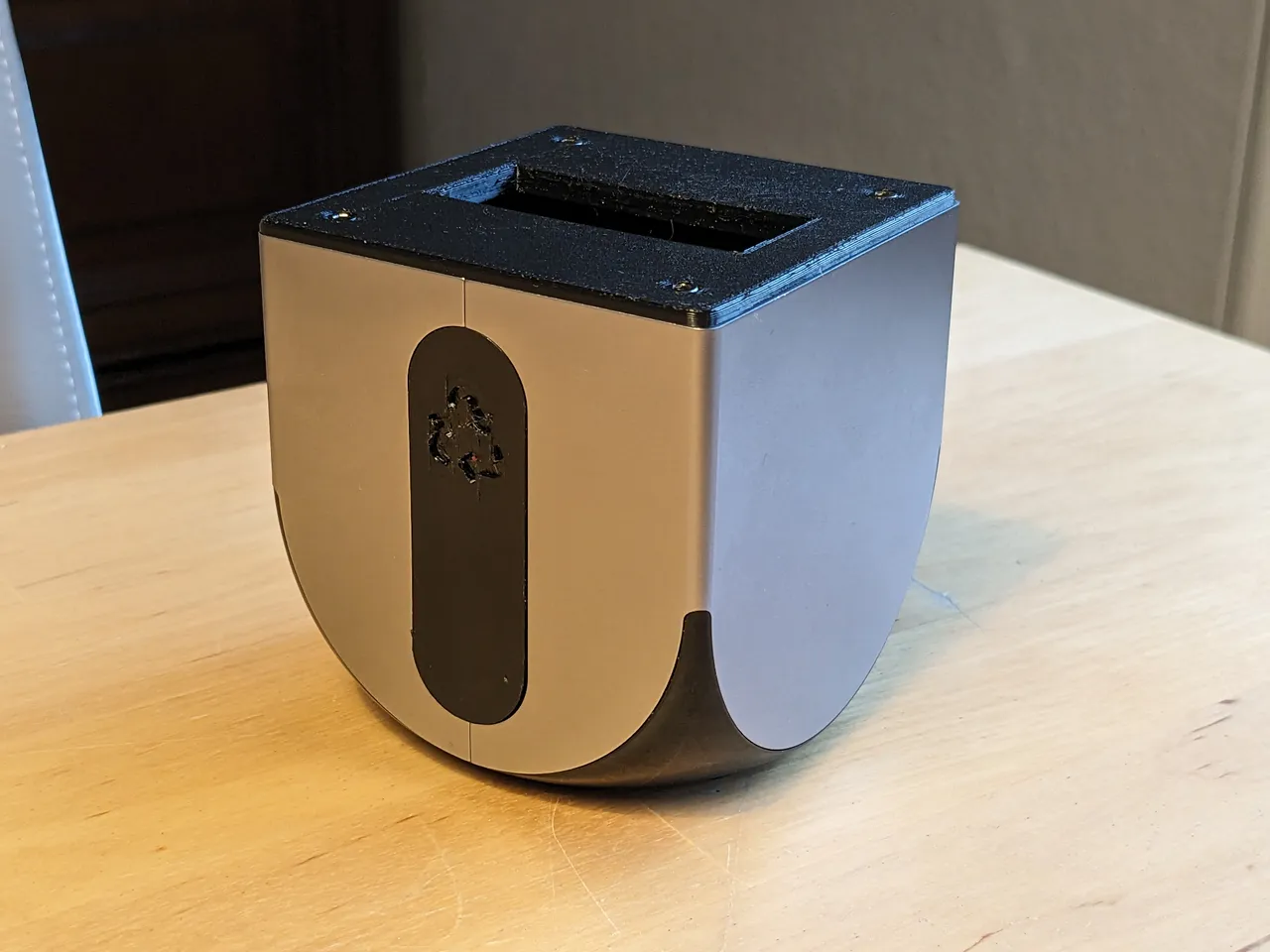 Steam Deck USB-C Charger Cradle (EU Plug Version) by Th3Rom3, Download  free STL model