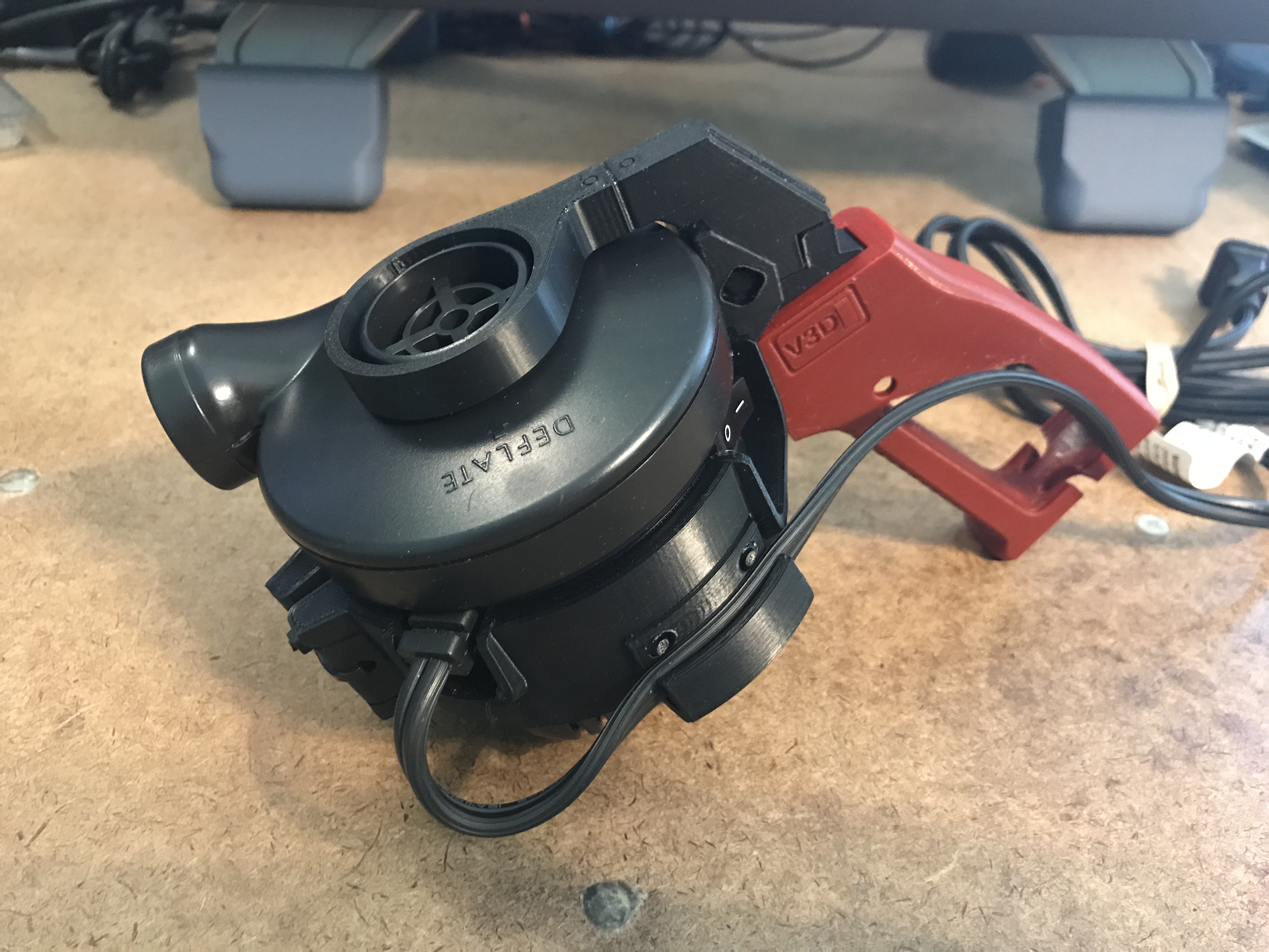 "Potbelly" Sci-Fi Blaster Prop — thumbnail 2