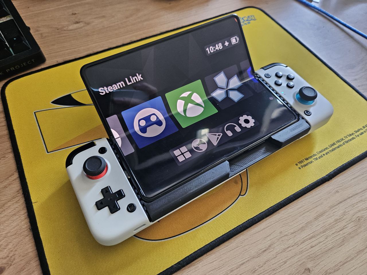 Gamesir X2 + Galaxy Z Fold 3 Adapter by Omnomnyan Download free STL