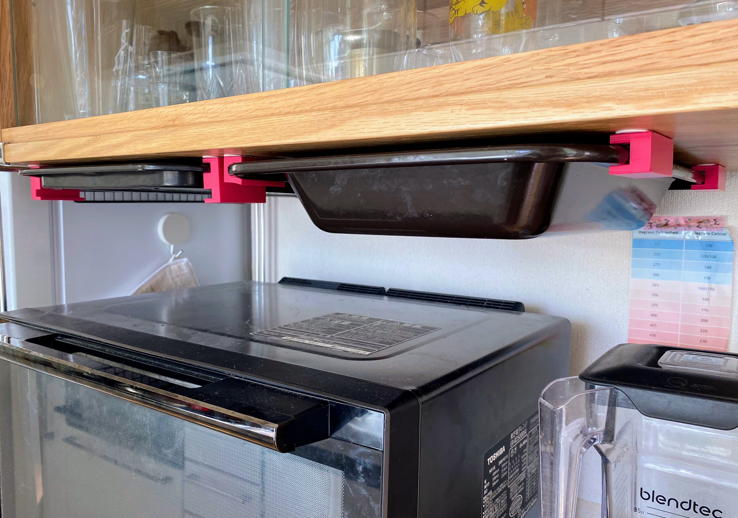 Oven Baking Sheet Holder/ Shelf by kenneyd Download free STL model