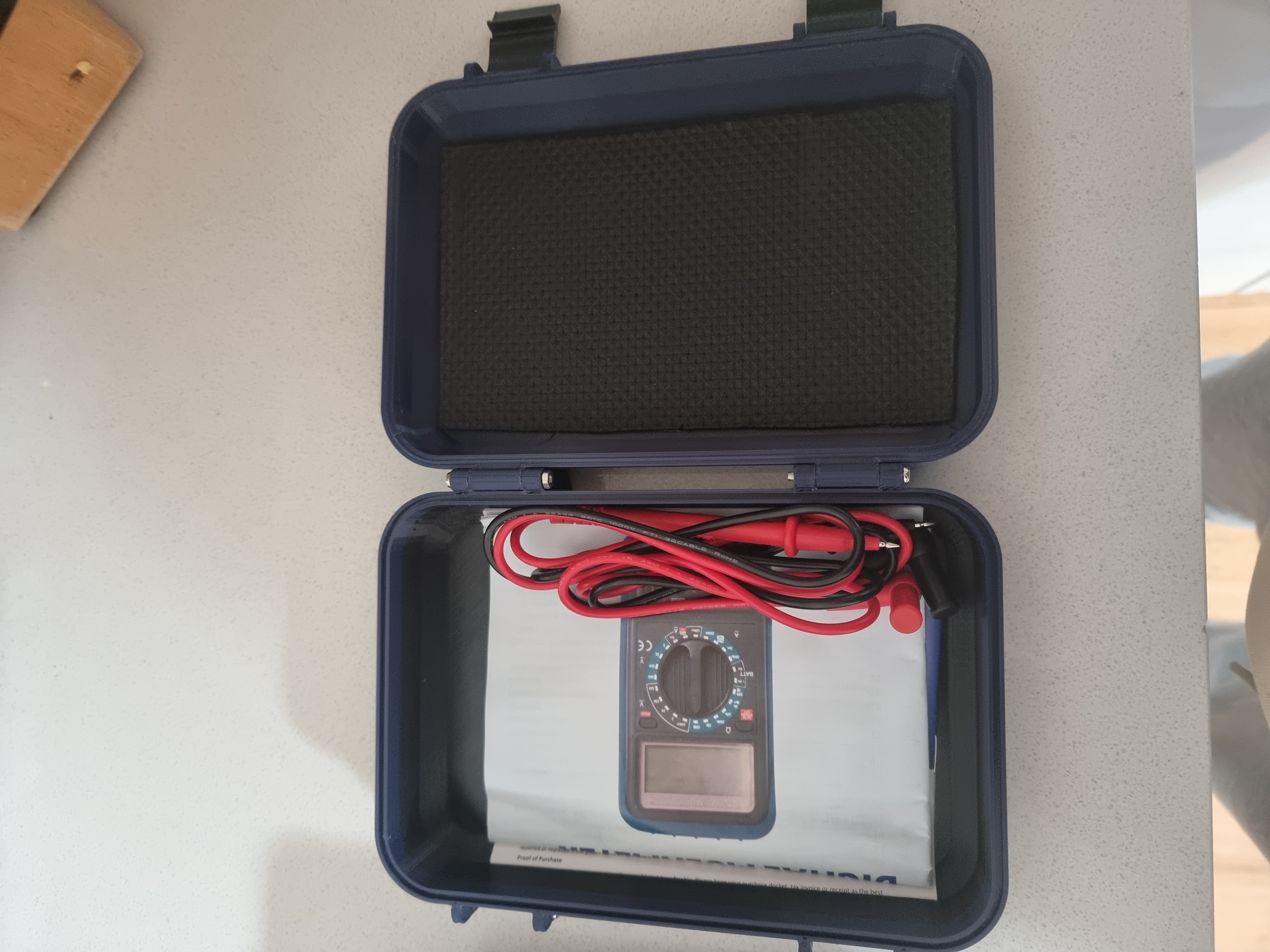 Miniatura 2 do modelo 3D Multimeter Box