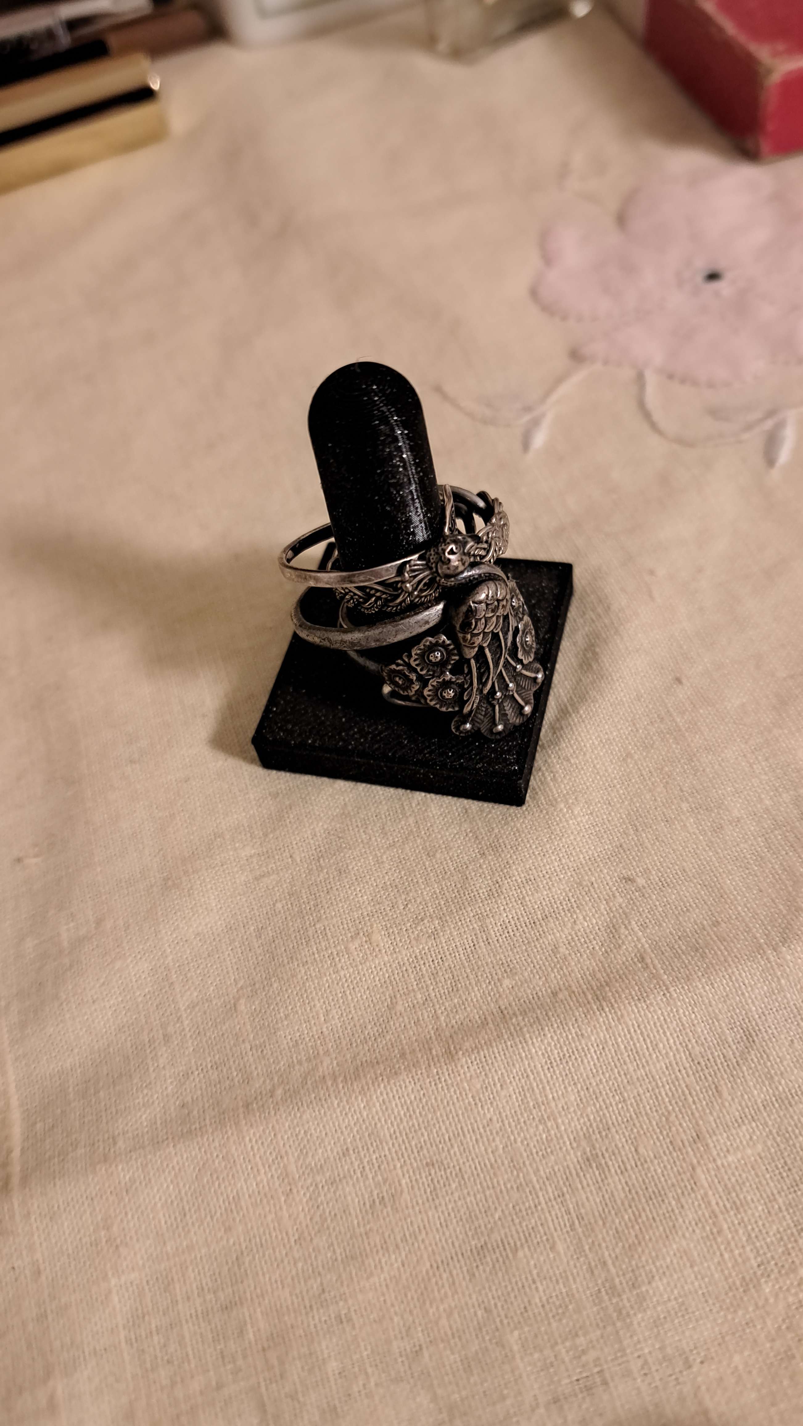 Simple OpenSCAD ring stand