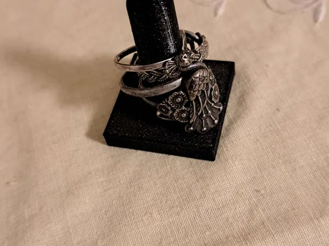 Simple OpenSCAD ring stand