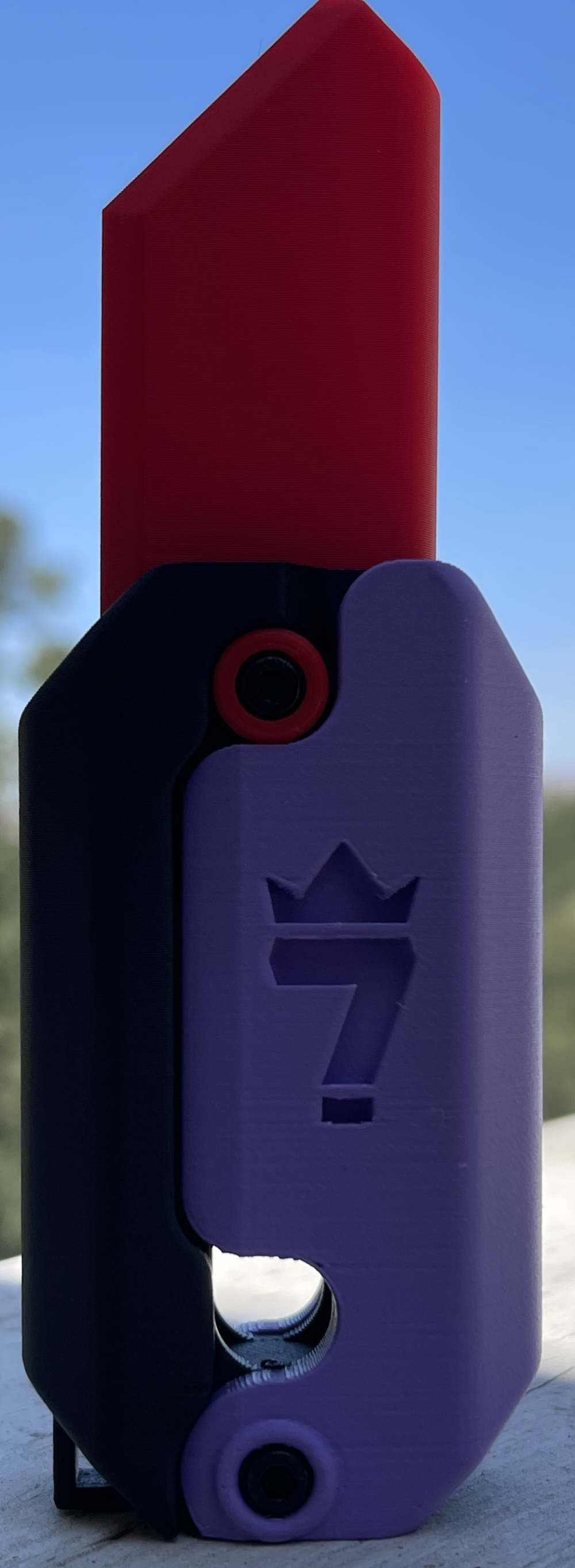 Gravity Knife with "7" cover