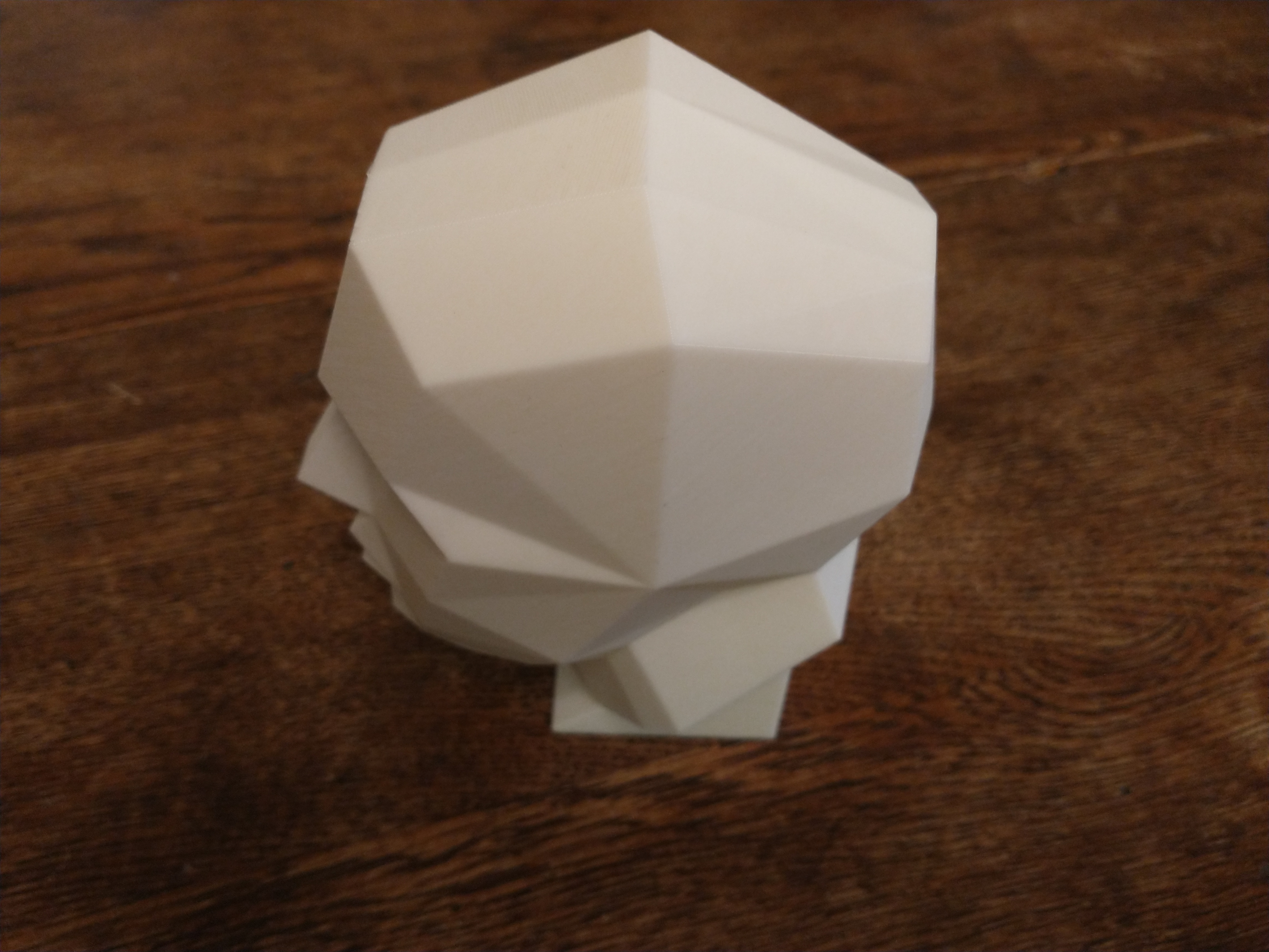 Miniatura 3 do modelo 3D Low-Poly Planar Head