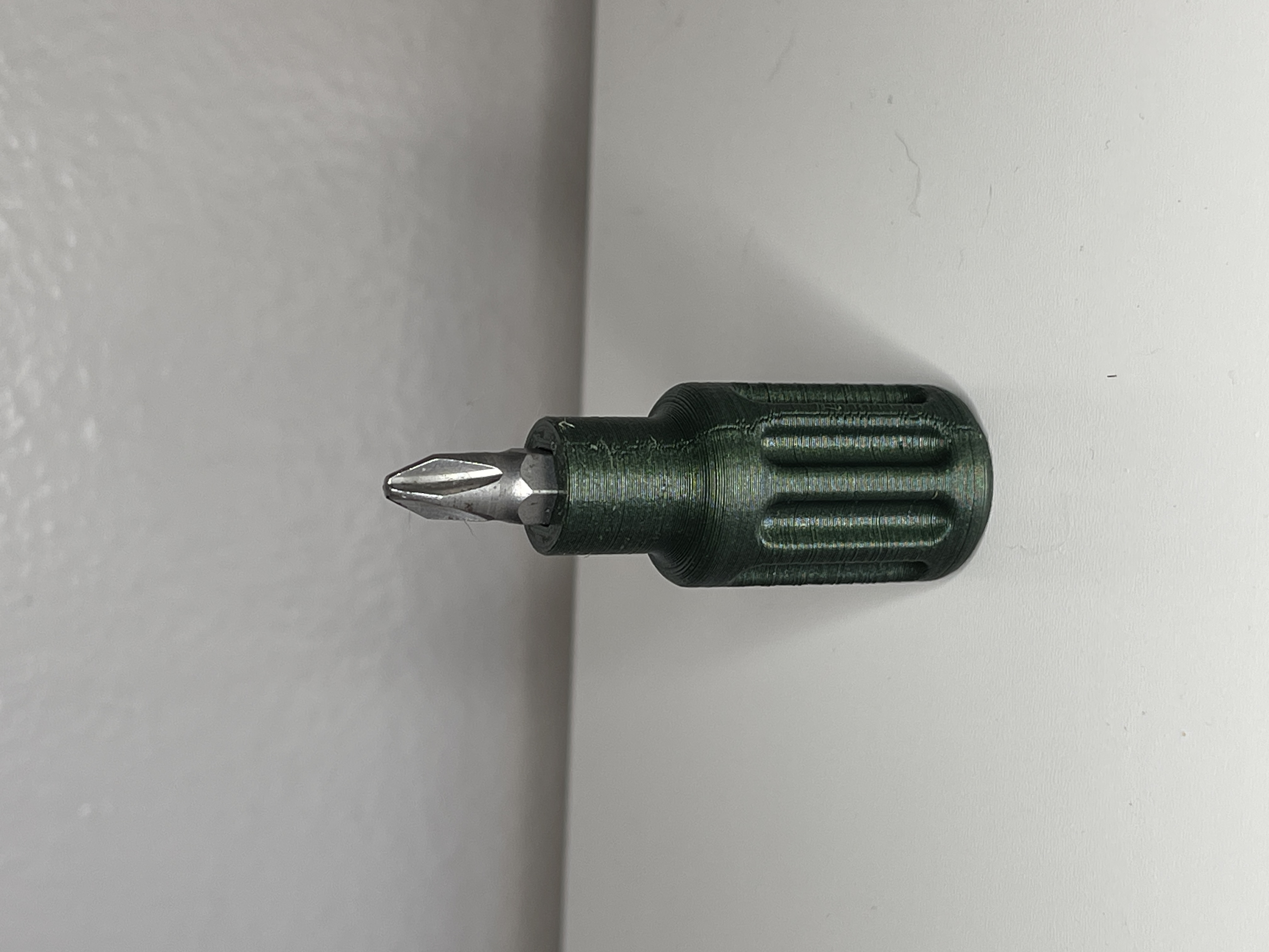 mini-bit-screwdriver-with-magnet-by-awhite480-download-free-stl-model
