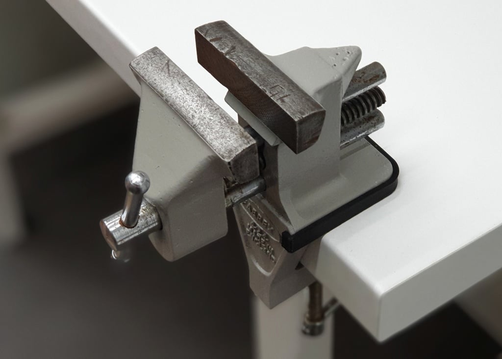 Protective Base for Fabrex Vise by Designed By Sheltie Download free