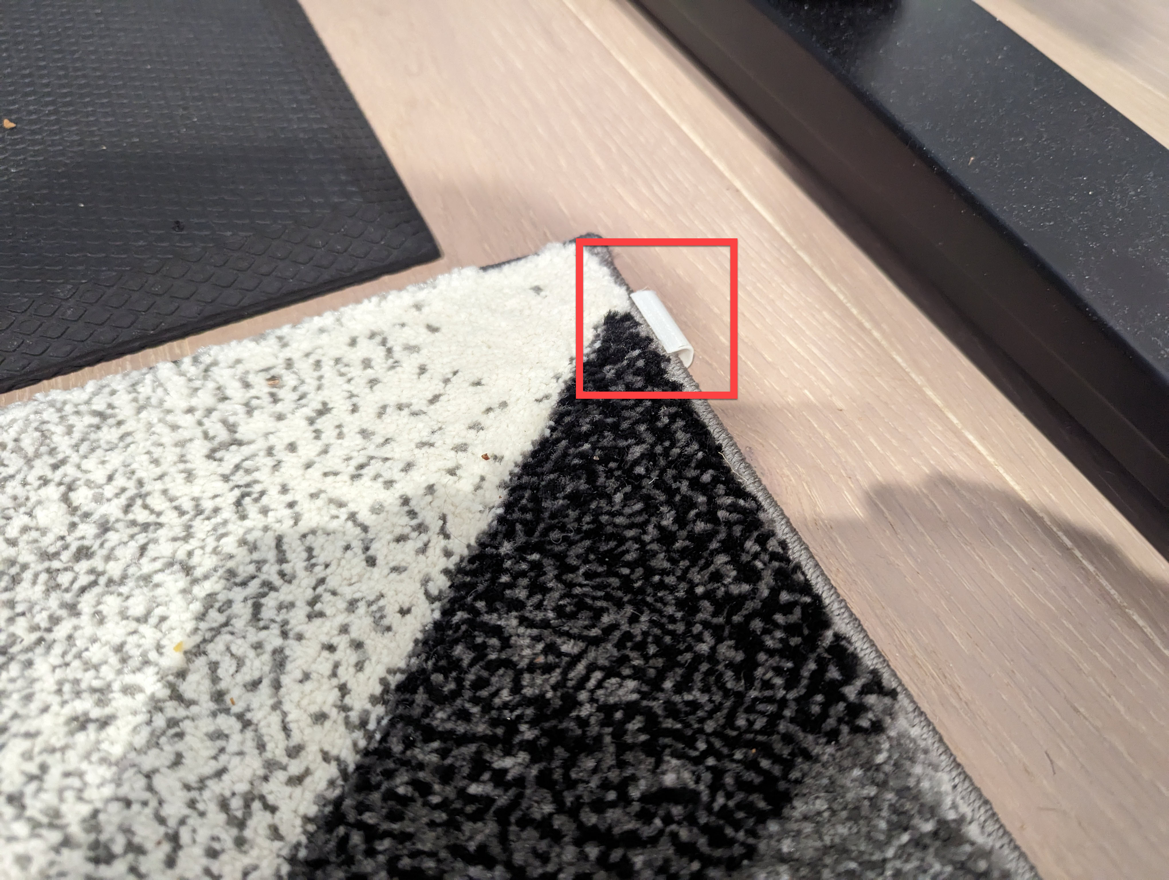 Clip to keep carpet from sliding around by DJ Shrimp Download free STL model