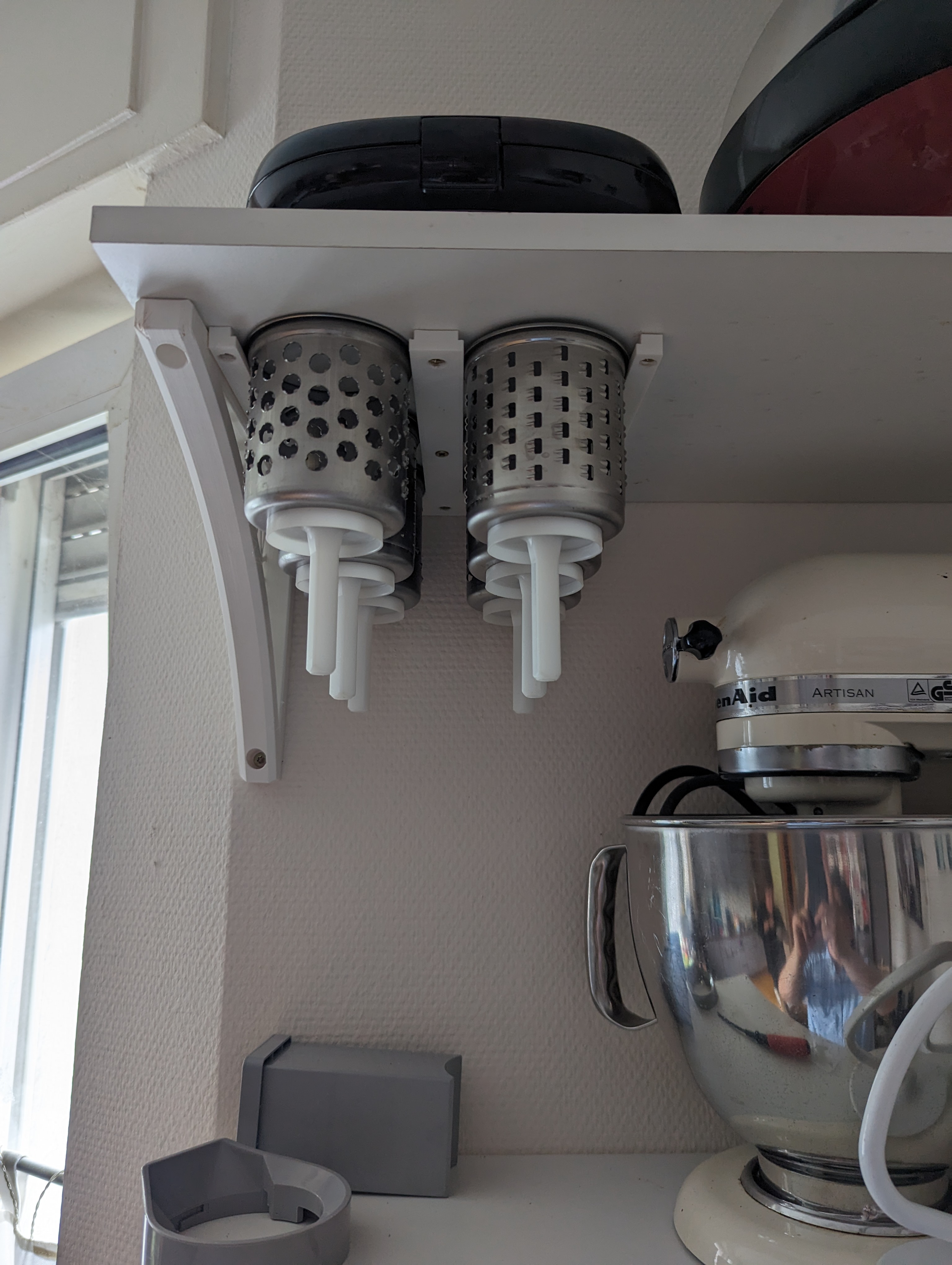 KitchenAid hanger for grind/shredder attachments