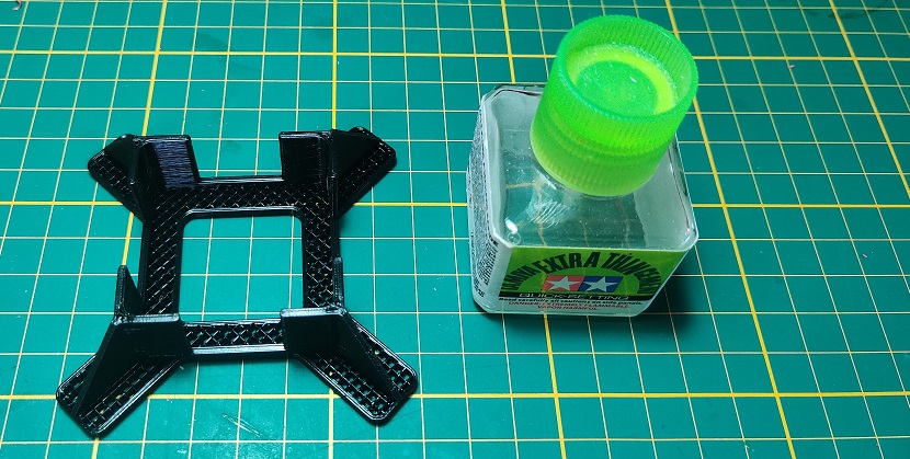 Tamiya glue bottle holder by Jonas, Download free STL model