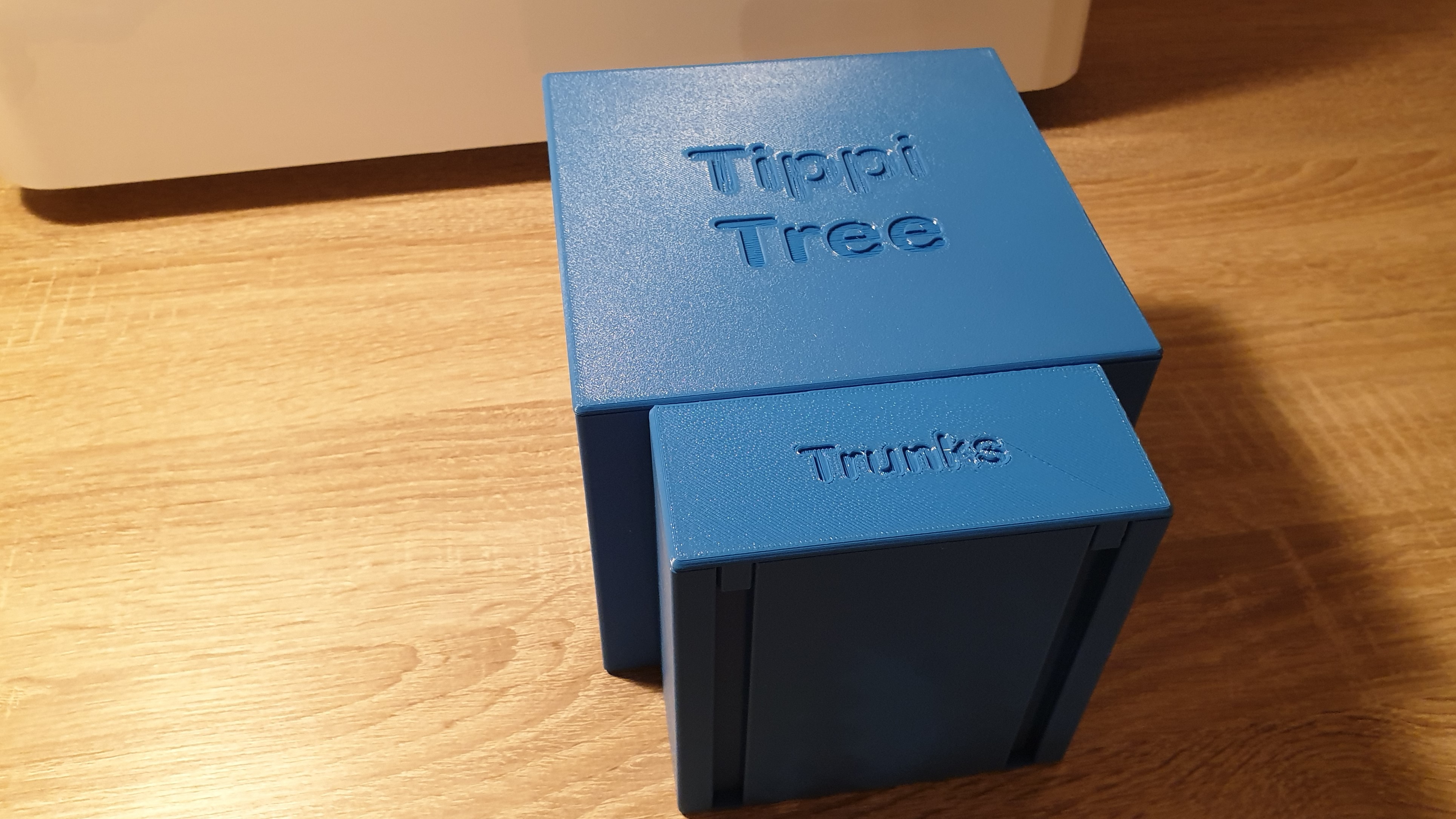 Tippi Tree Expandable case V1