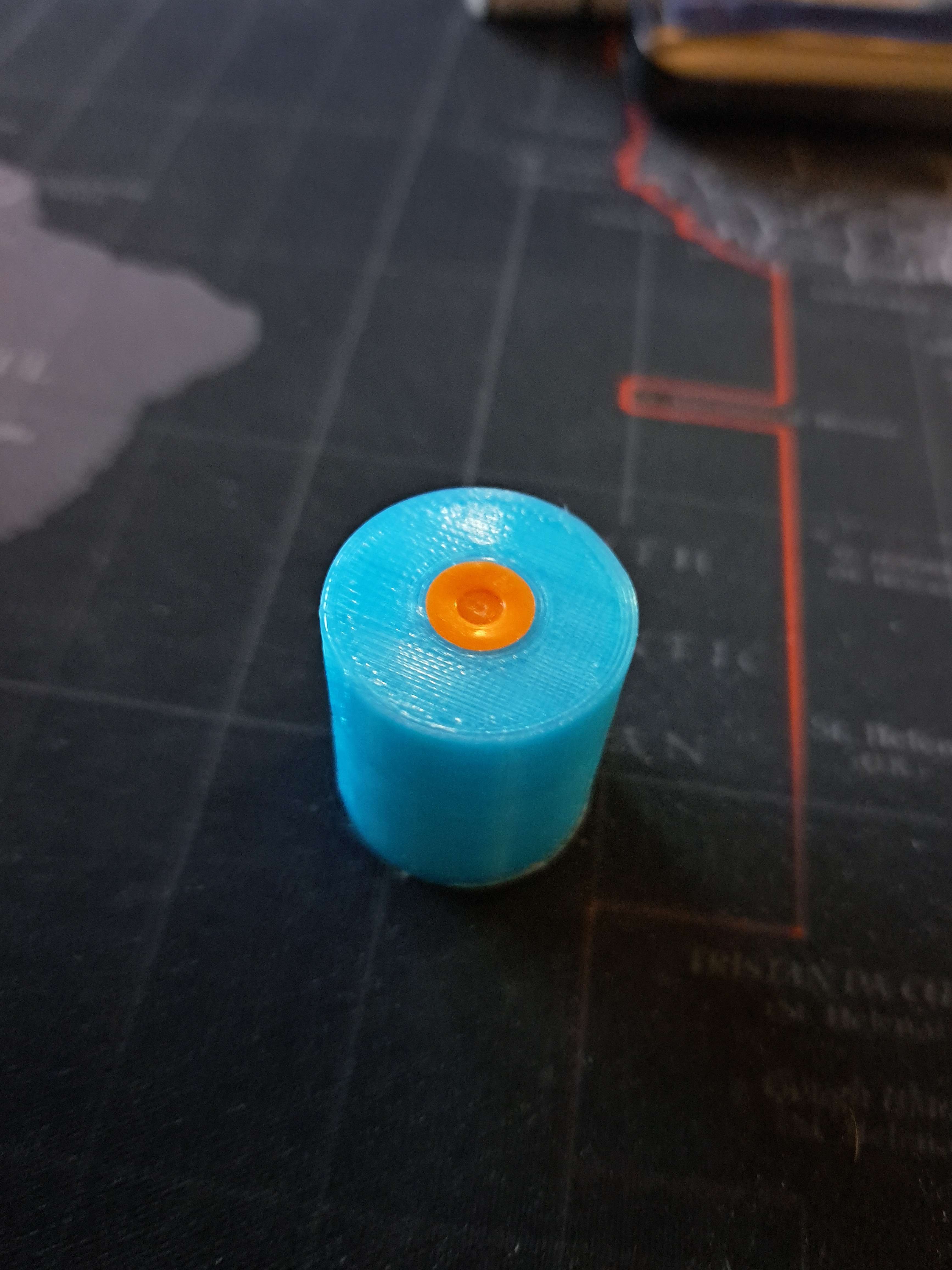 Syringe Holder by Valkeyry Download free STL model