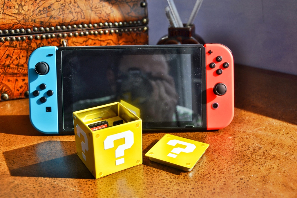 Nintendo Switch Cartridges and Micro SD holder by Julián Caro Linares ...