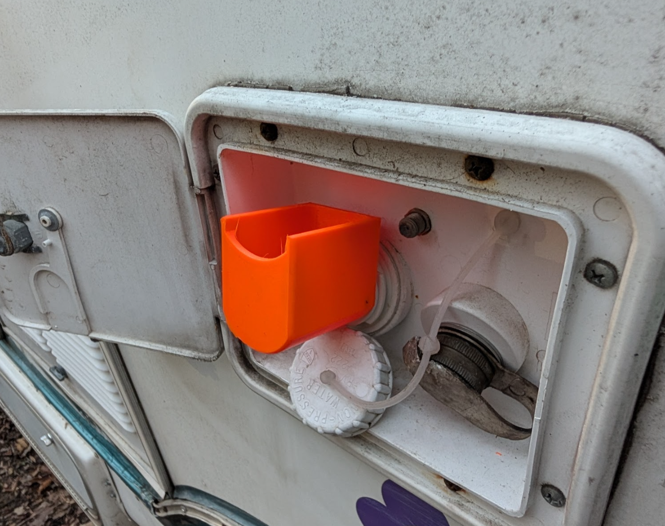RV/Trailer Water Inlet Jug Funnel