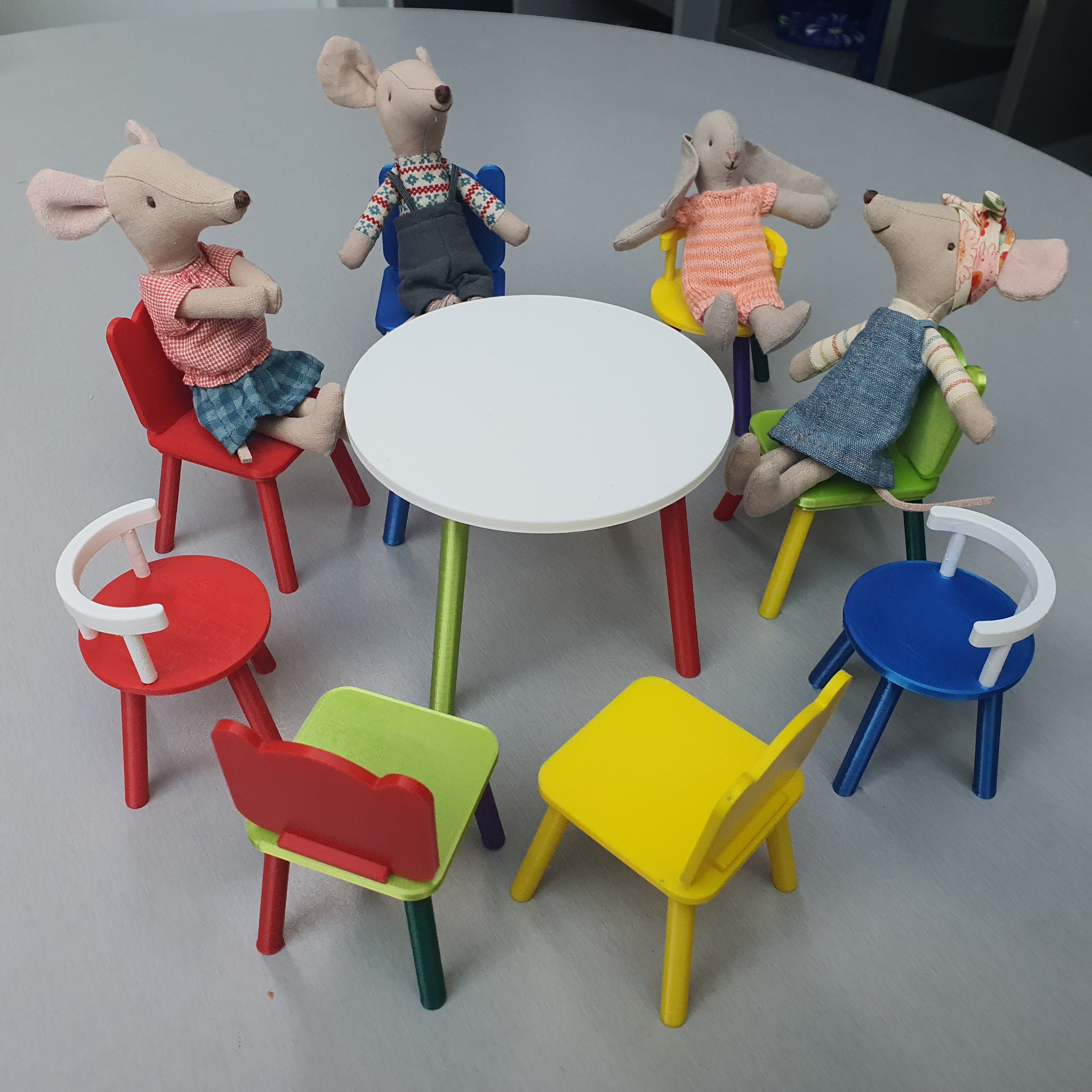 Table and chair for doll