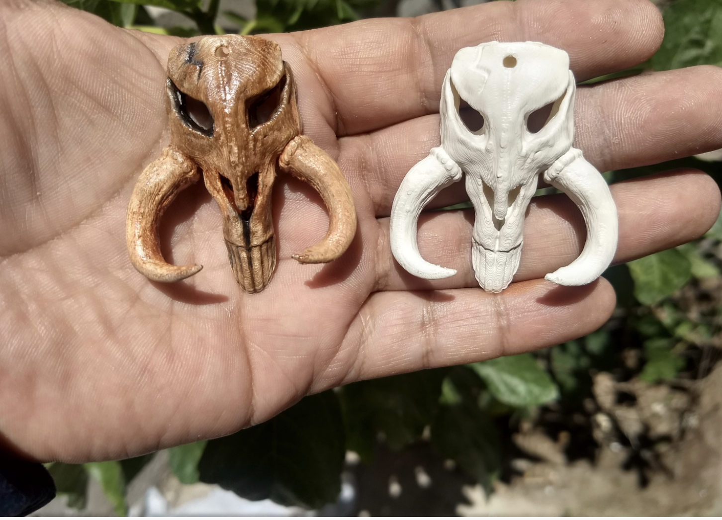Mini mandalorian skull
