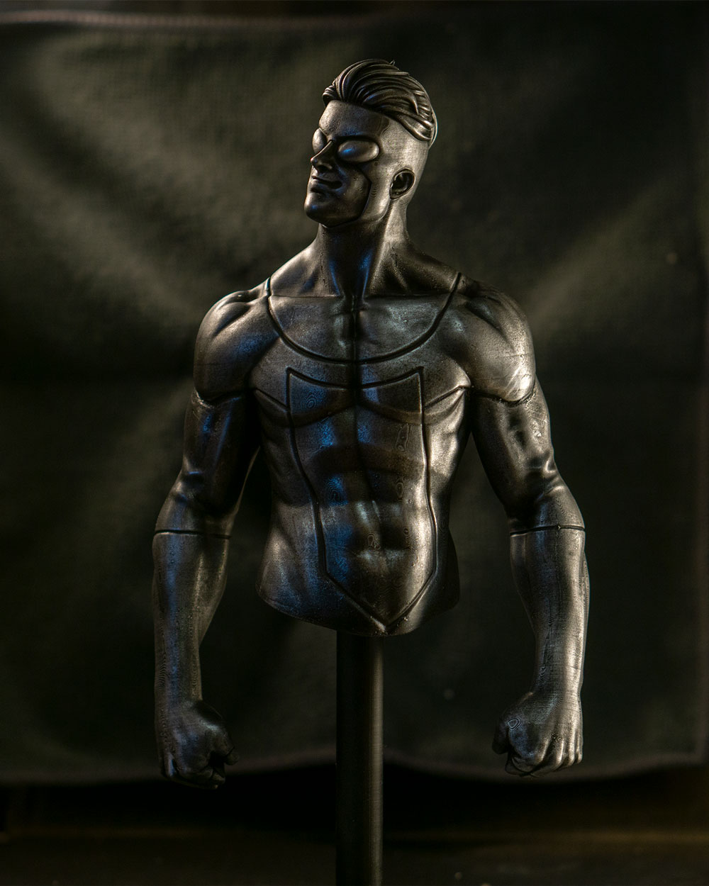 Invincible bust — thumbnail 7