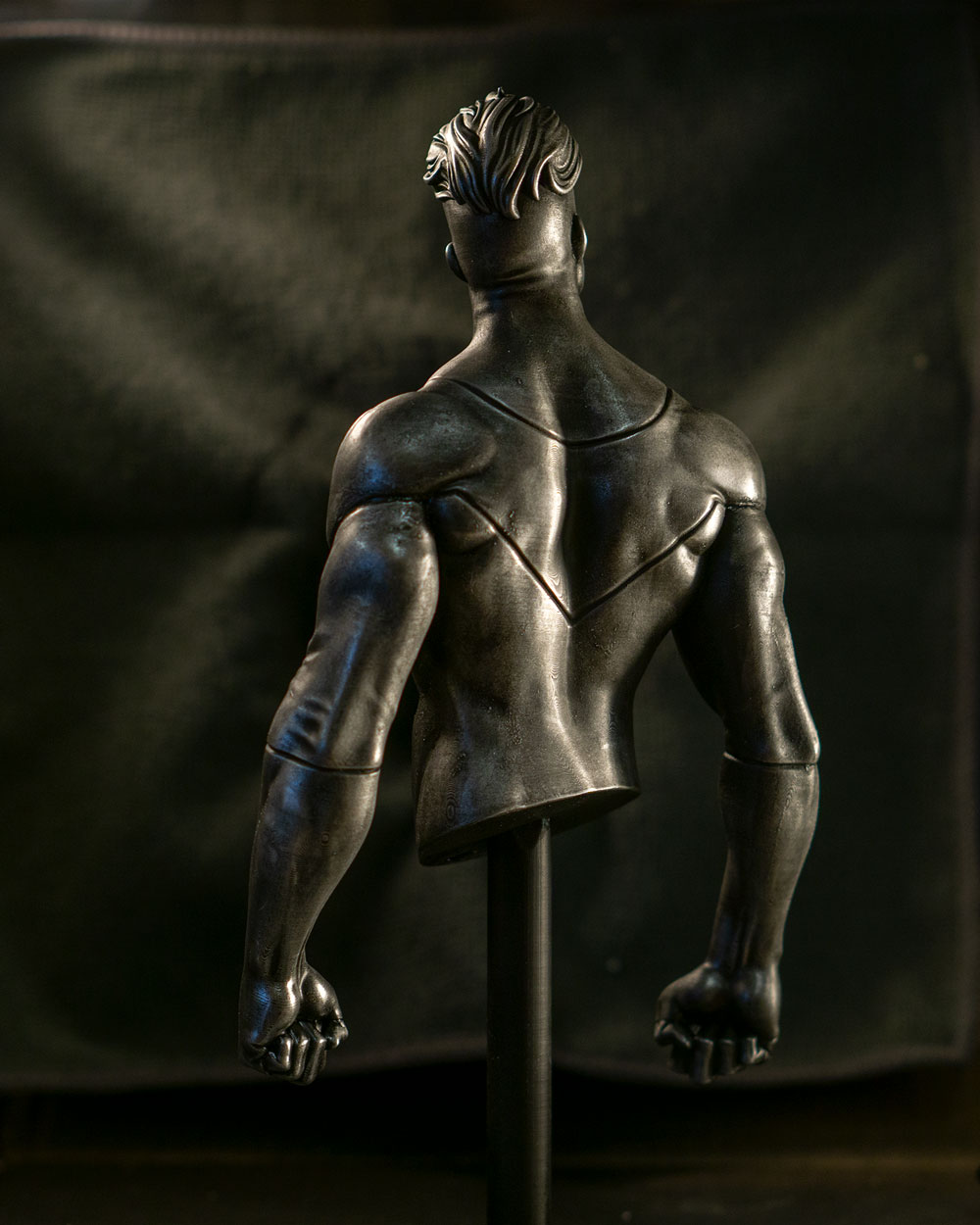 Invincible bust — thumbnail 9