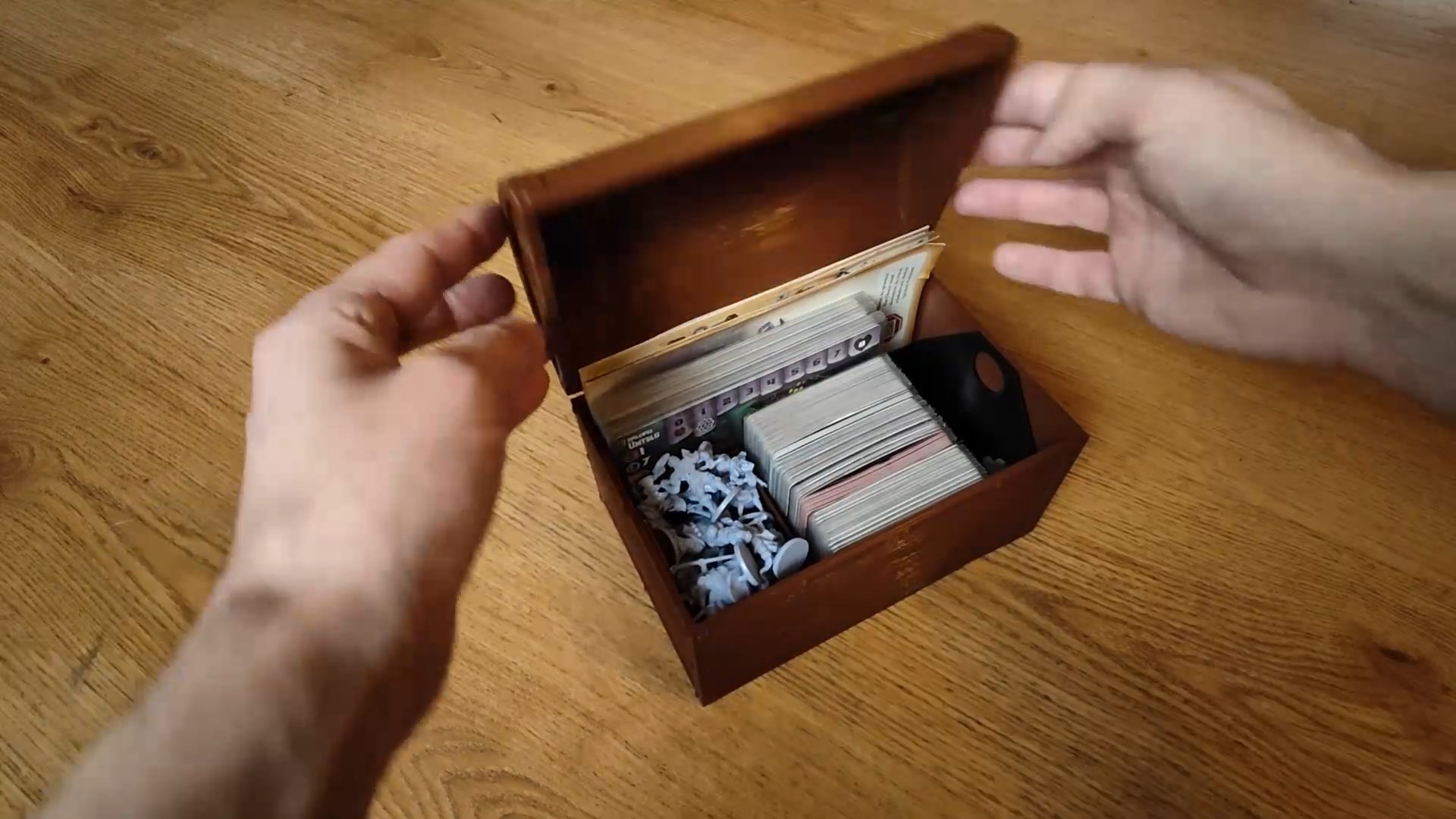 Tiny Epic Dungeons Epic Chest Organiser