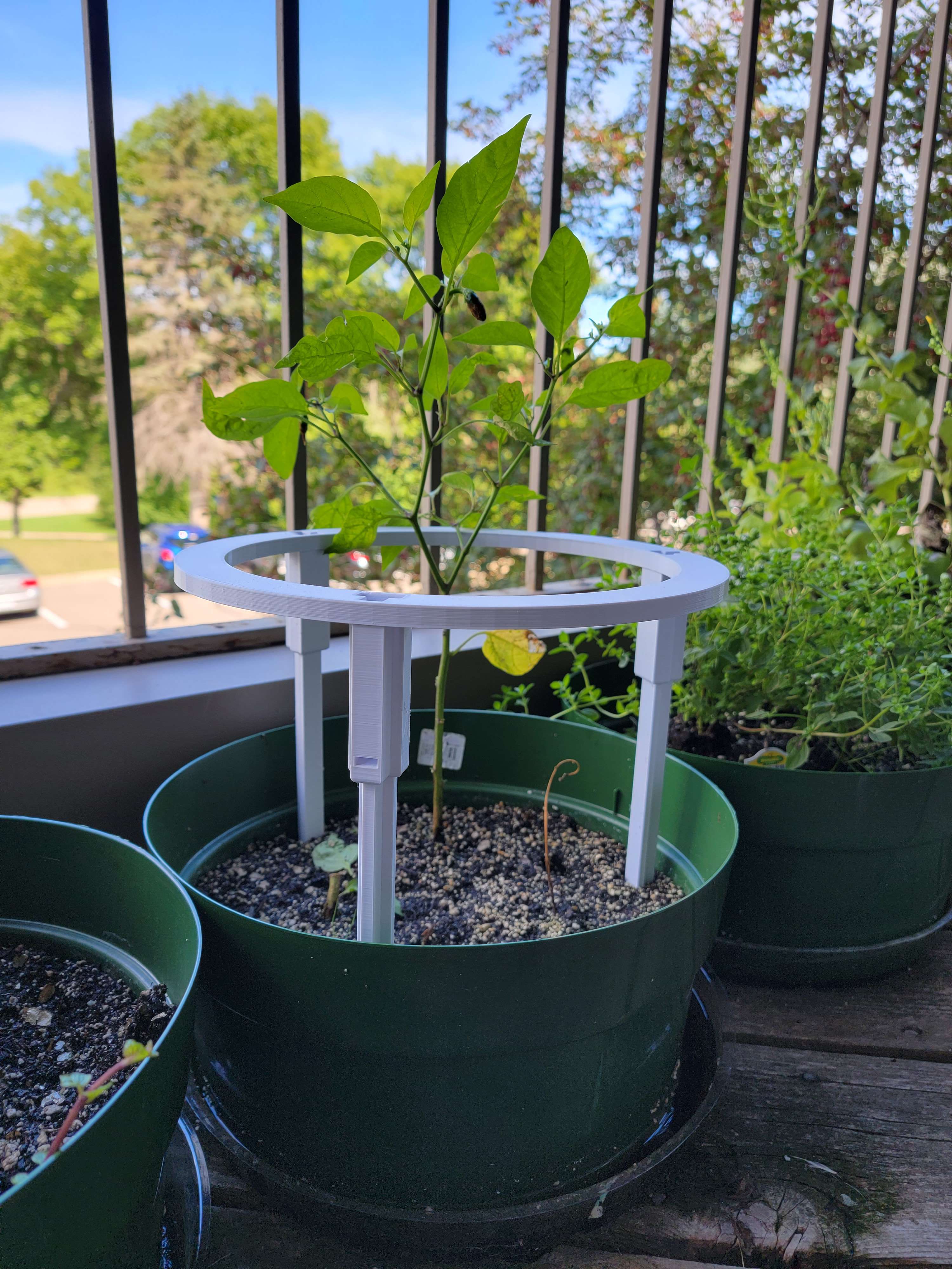 Miniatura 2 do modelo 3D Modular Plant Support