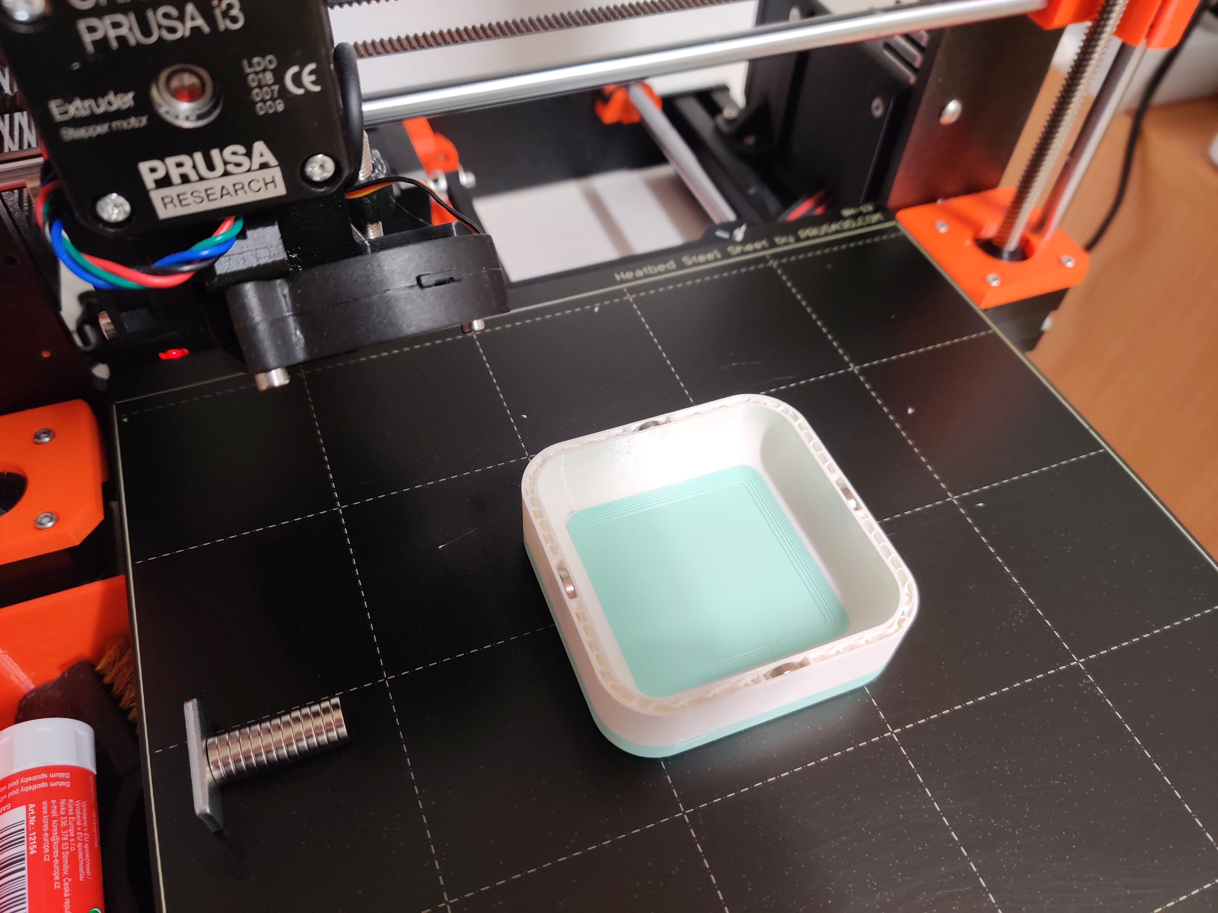 Miniatura 11 do modelo 3D Modular Desk Organiser