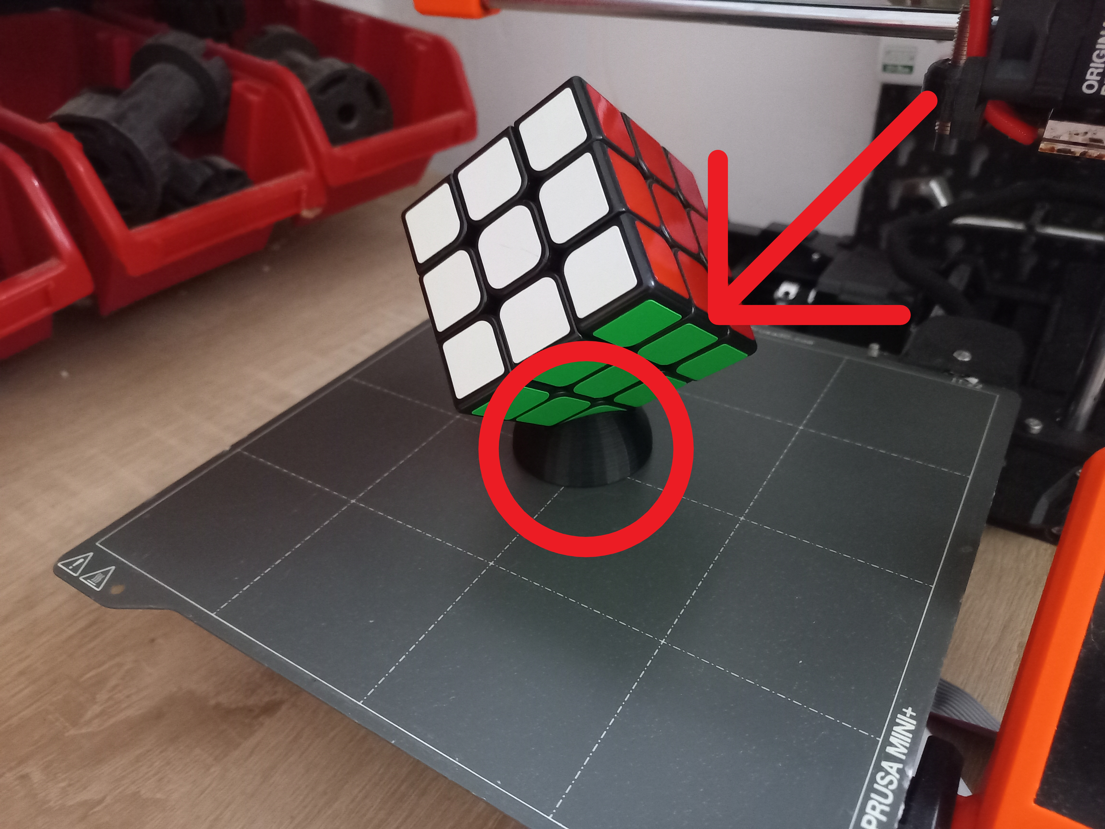 rubik's cube stand