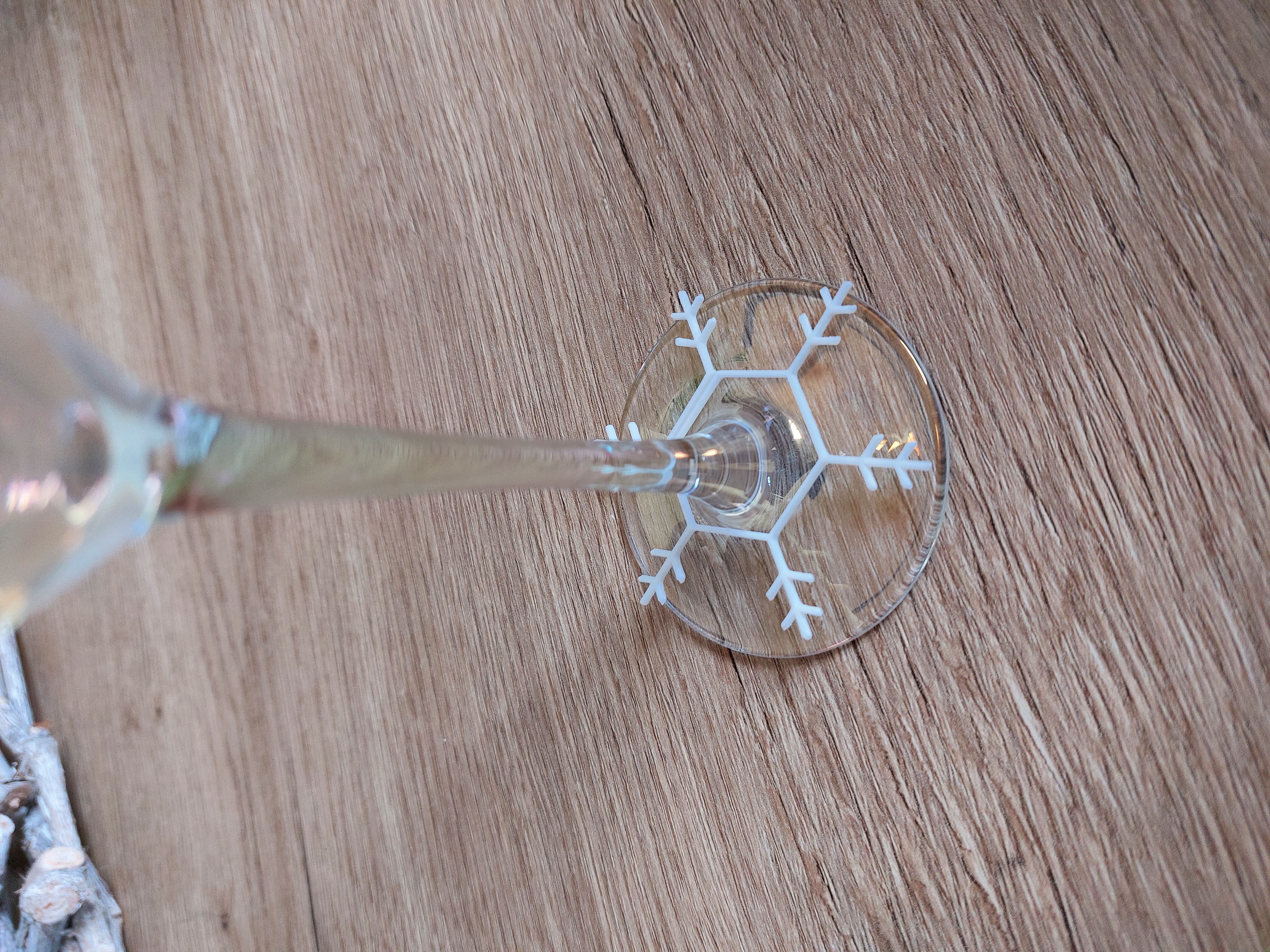Glass label low poly