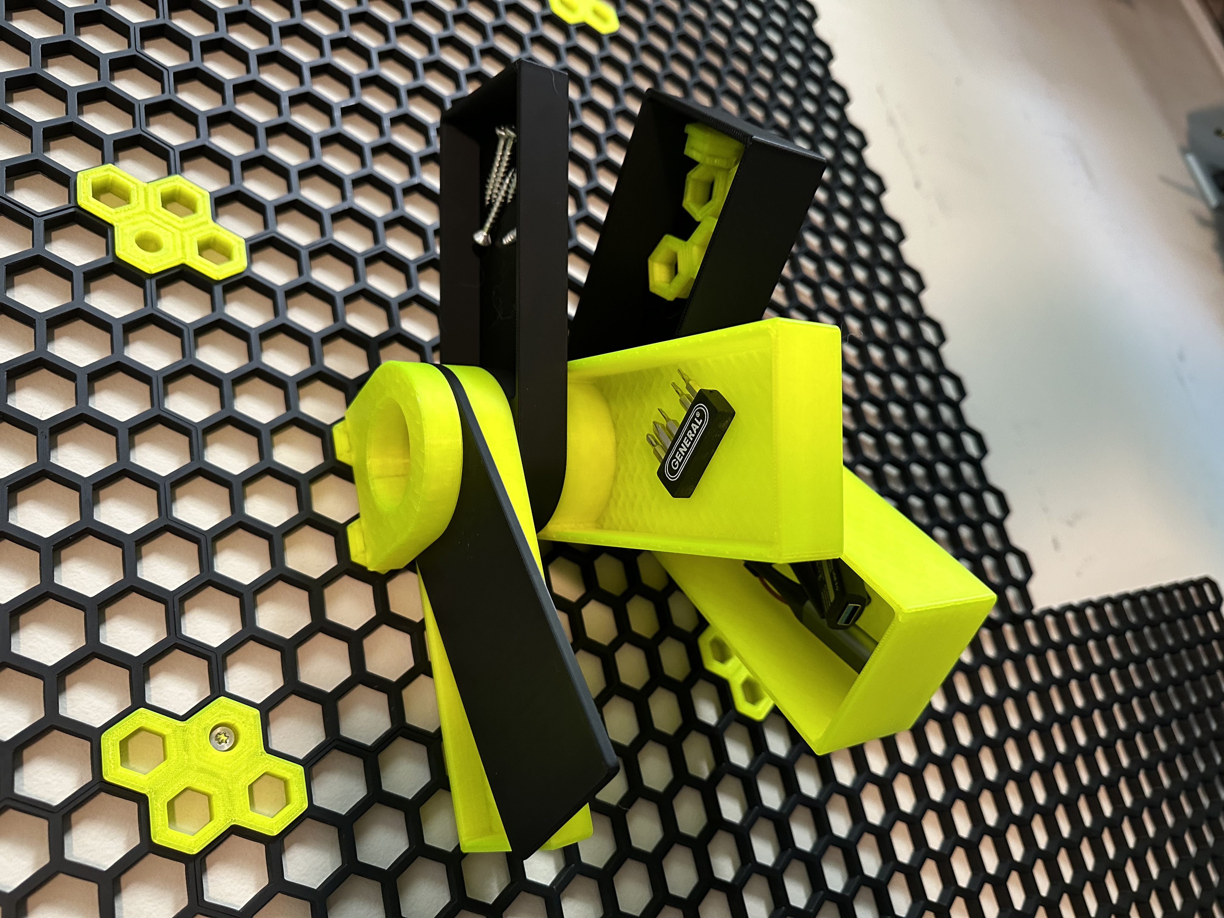 Swivel Trays for Honeycomb Storage Wall (HSW)