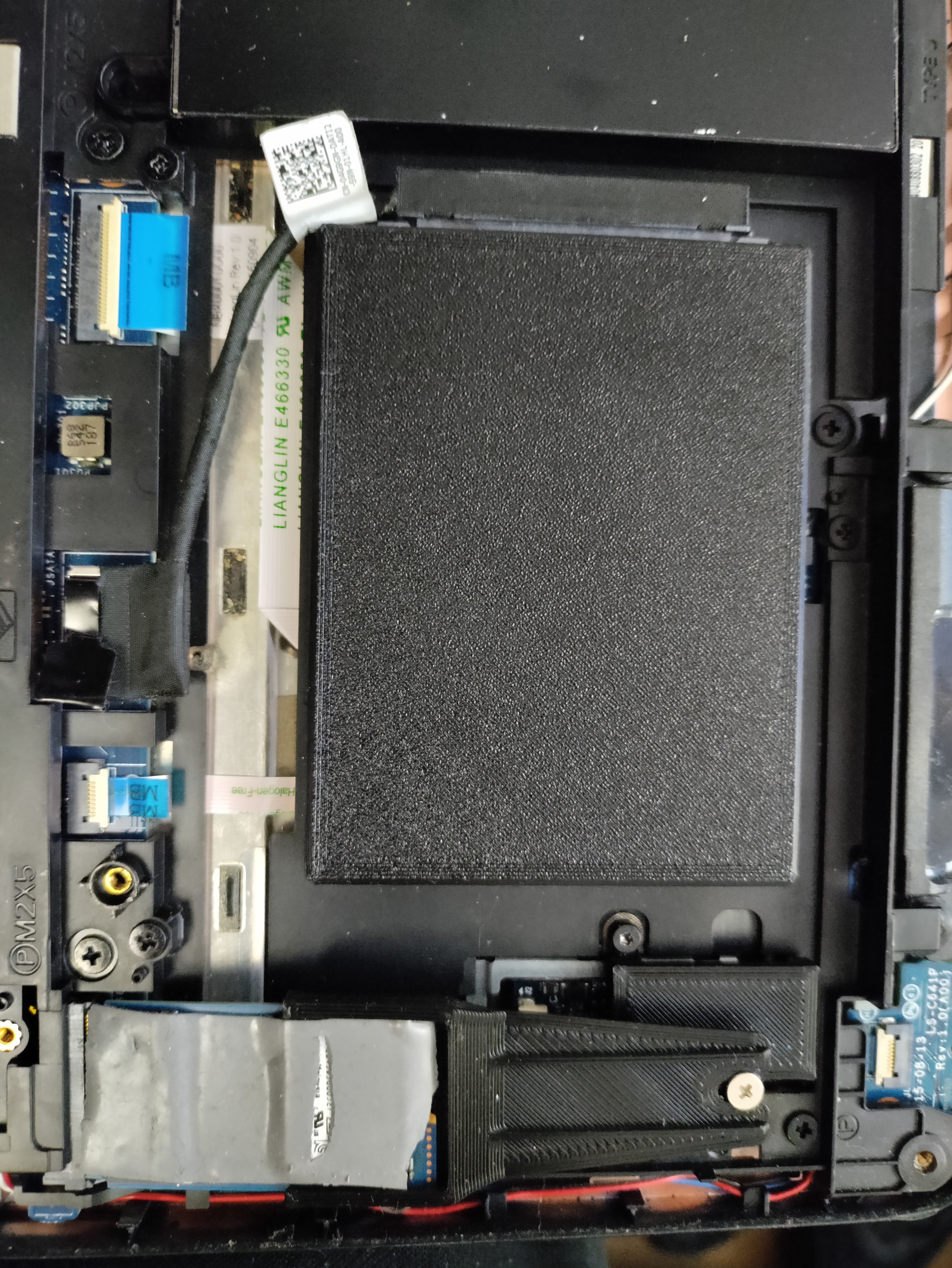 Smaller casing for a Samsung PM883 SSD