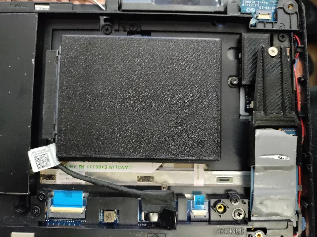 Smaller casing for a Samsung PM883 SSD