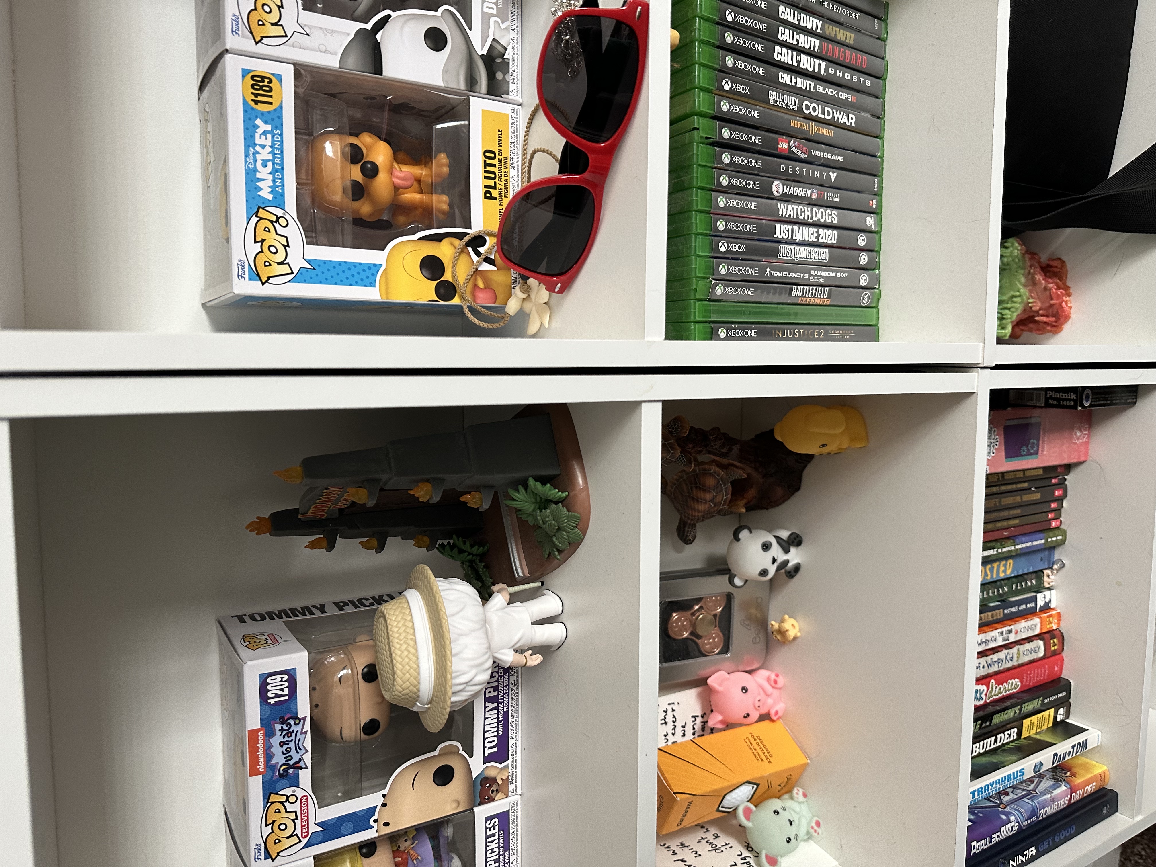 Bookshelf Alignment Bracket