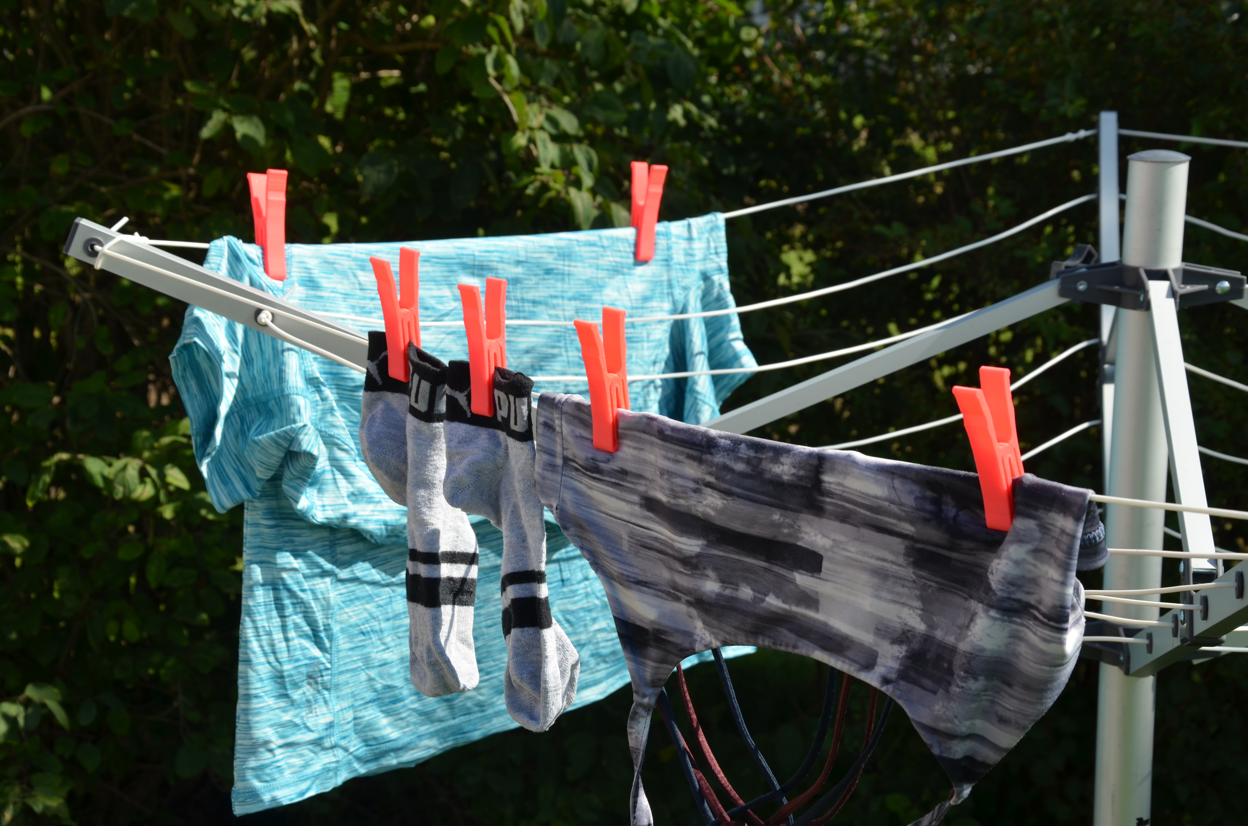 Compliant clothespin
