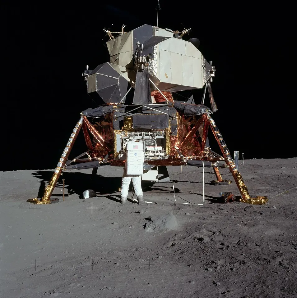 Apollo moon lamp 2025