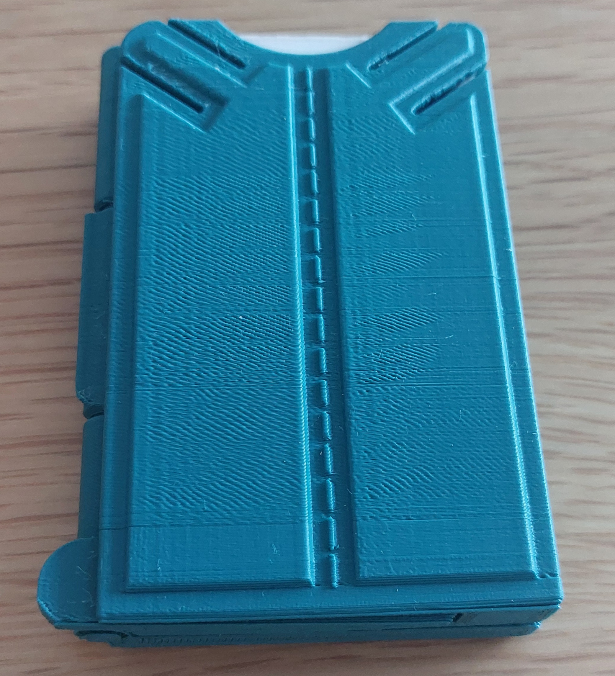 Wallet with magnets printinplace