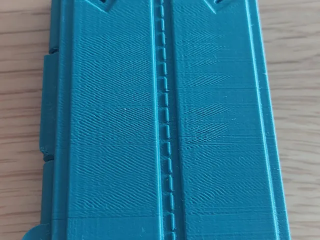 Wallet with magnets printinplace