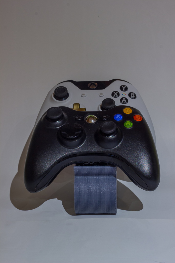 Miniatura 2 do modelo 3D Dual XBOX Controller stand