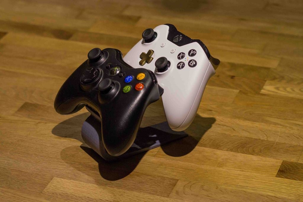 Miniatura 3 do modelo 3D Dual XBOX Controller stand