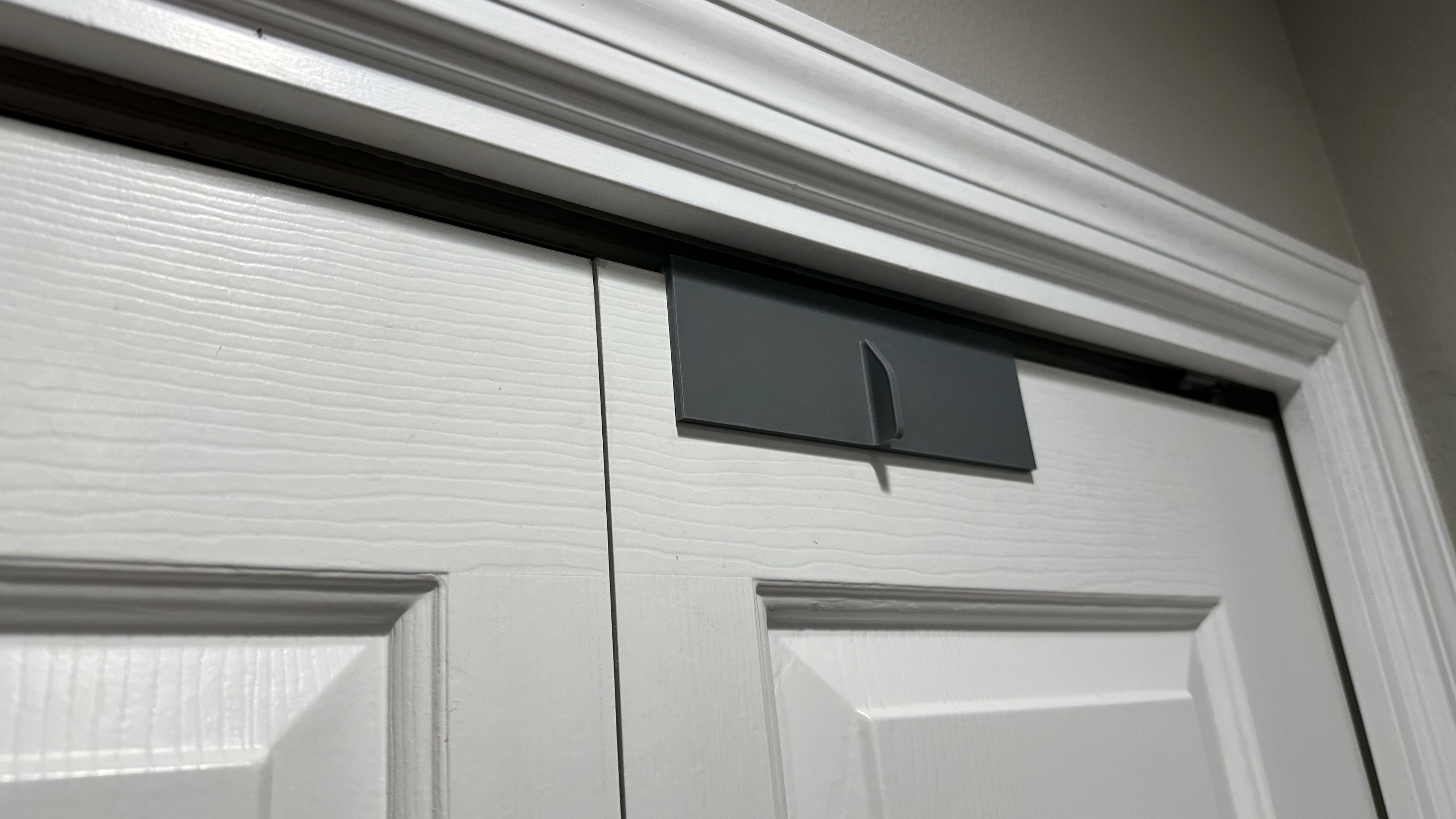Bifold Door Child Lock by Tinker Labs Download free STL model
