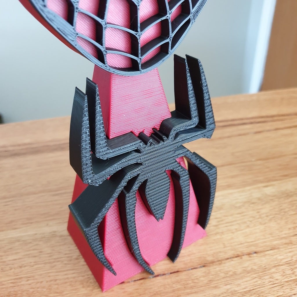 3D Printable Spiderman soporte auriculares by David Cabellier
