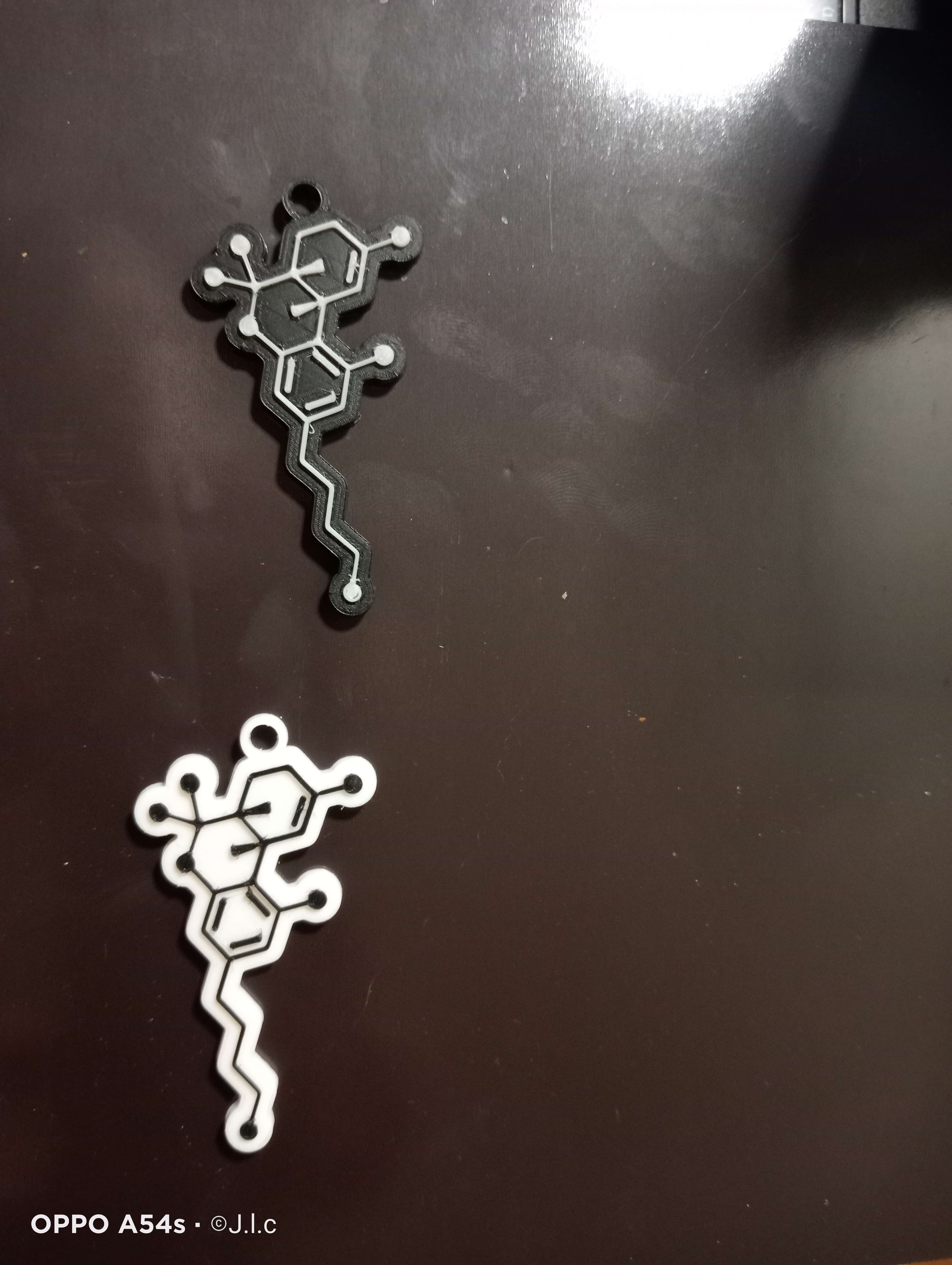 thc keychain/pendant