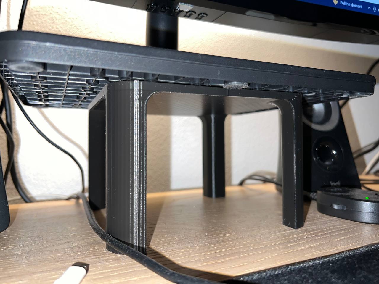 Monitor stand (100mm)