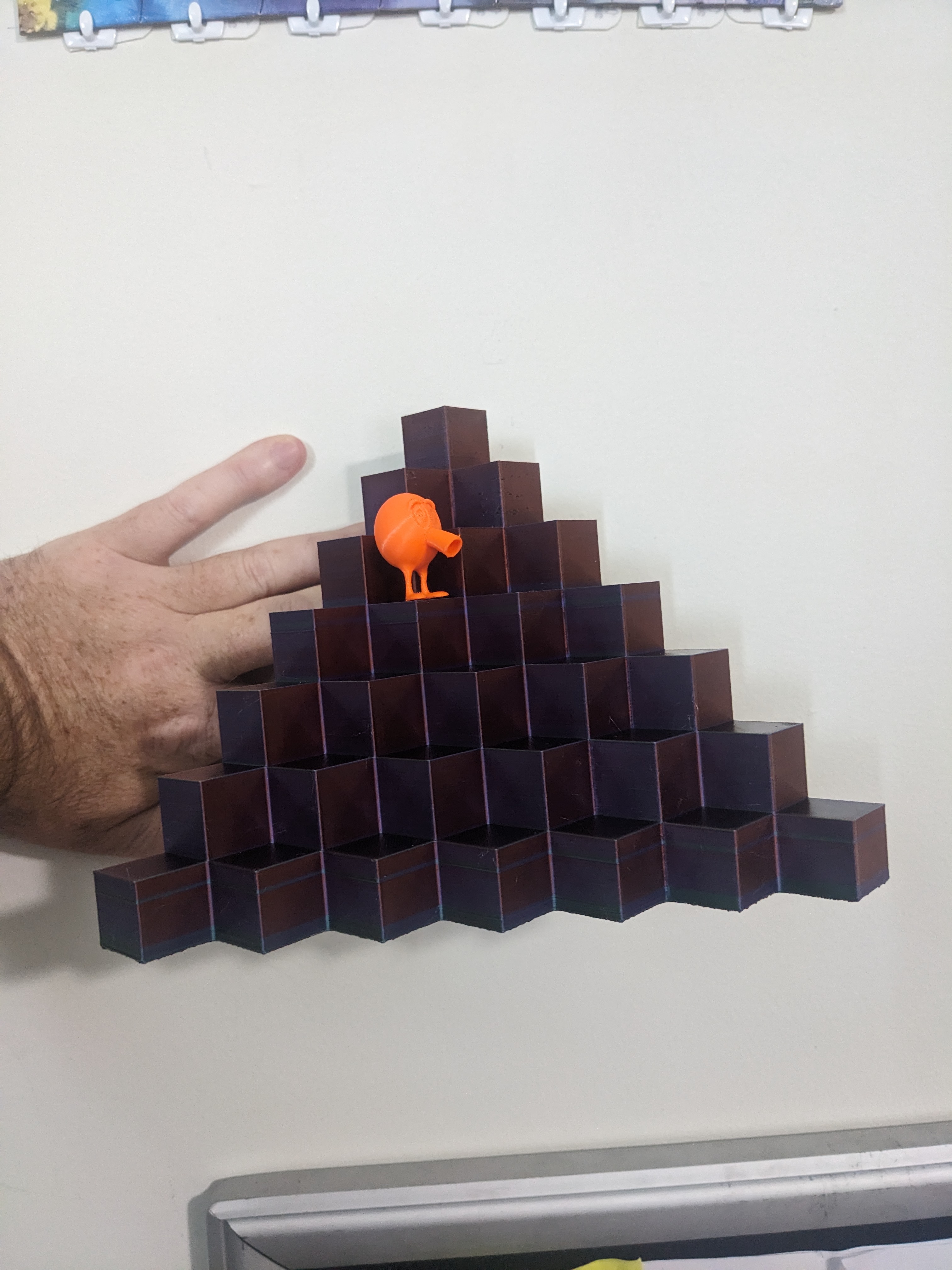 Miniatura 3 do modelo 3D Qbert and pyramid