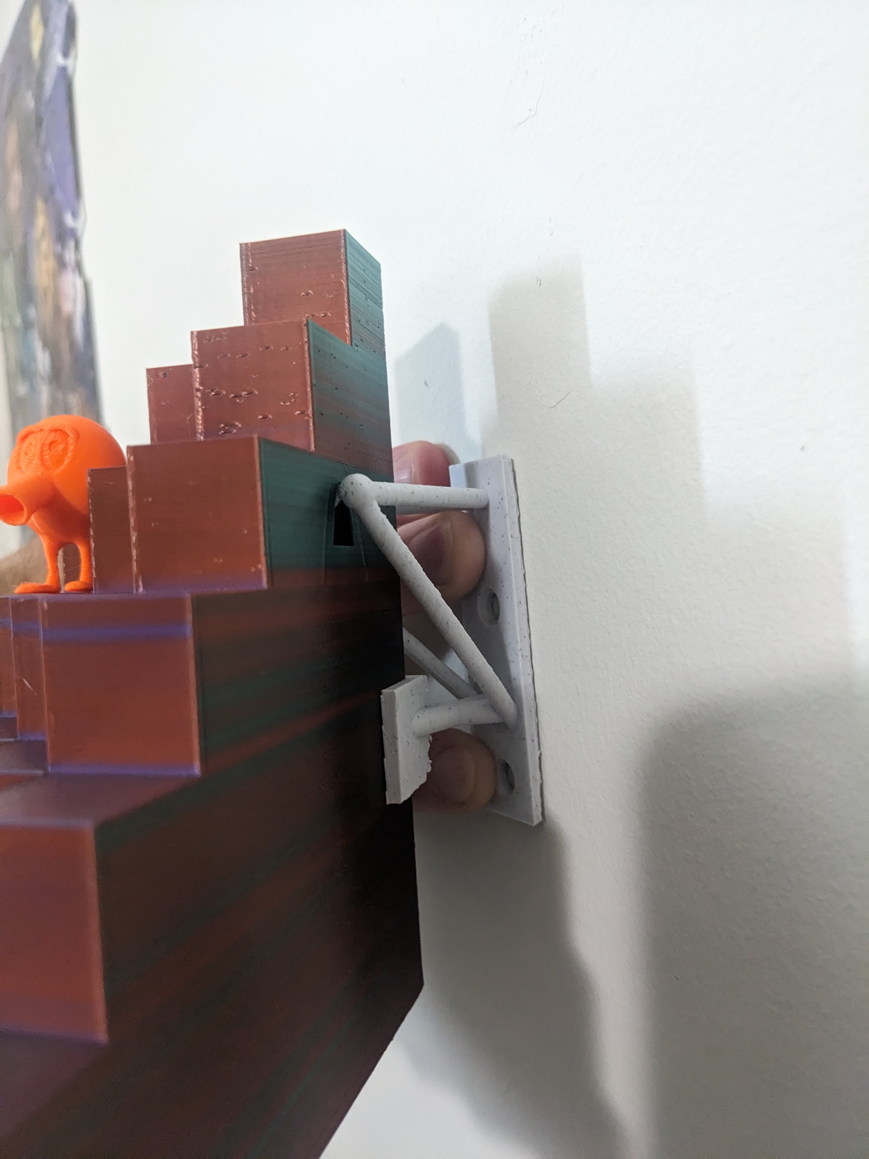 Miniatura 4 do modelo 3D Qbert and pyramid