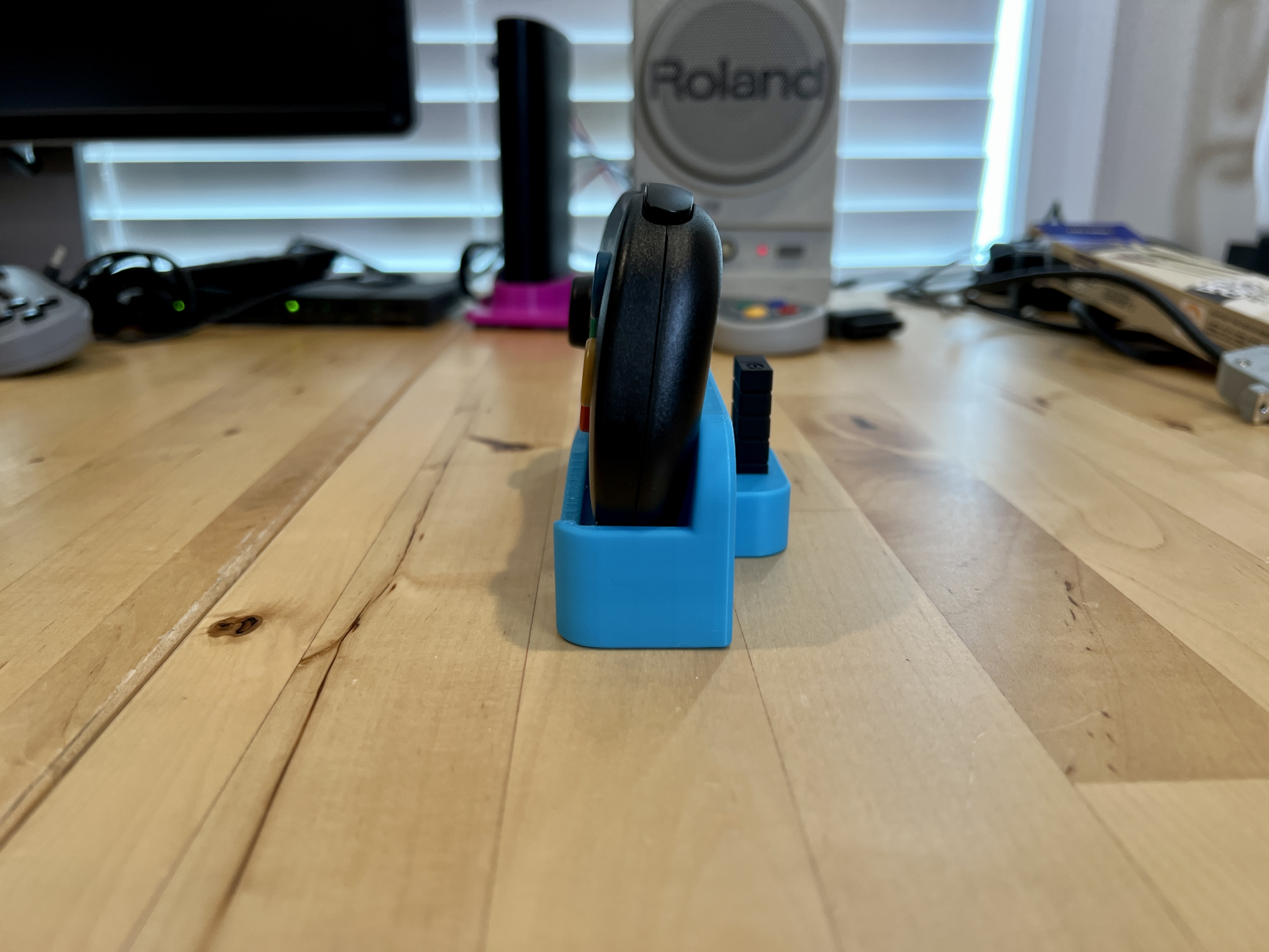 Miniatura 4 do modelo 3D 8bitdo Neo CD Control pad stand