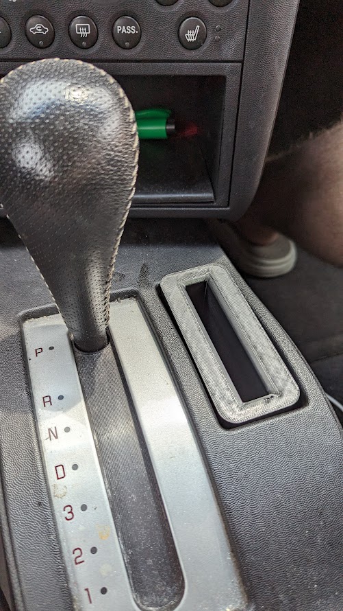 2004-2008 Pontiac Grand Prix phone slot